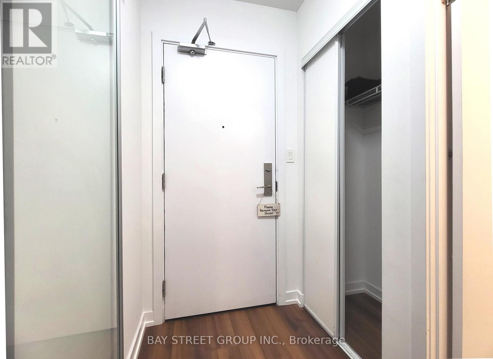 206 - 2433 Dufferin Street, Toronto, Ontario M6E 0B4 - Photo 3 - W13446092