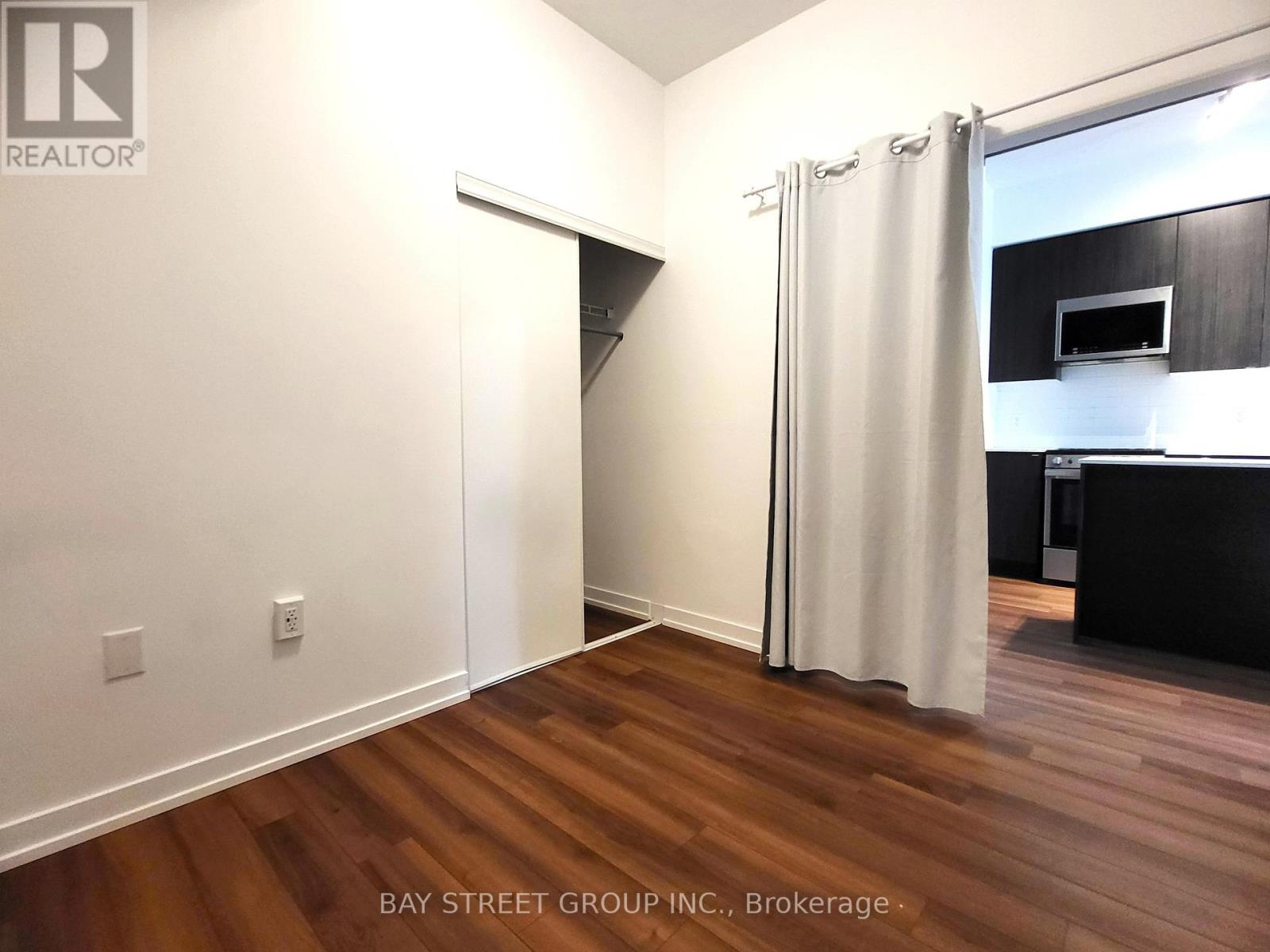 206 - 2433 Dufferin Street, Toronto, Ontario M6E 0B4 - Photo 20 - W13446092