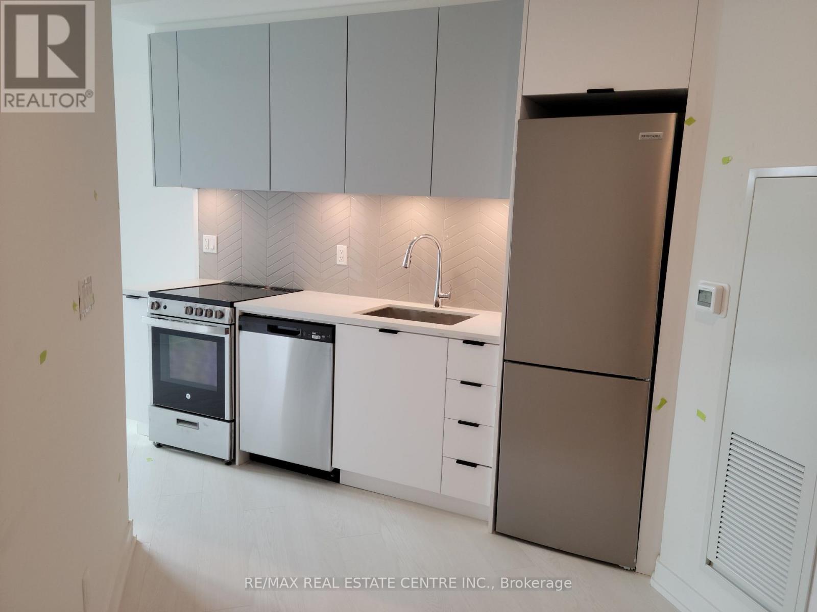 514 - 57 Brock Avenue, Toronto, Ontario M3H 3N2 - Photo 9 - W13520940