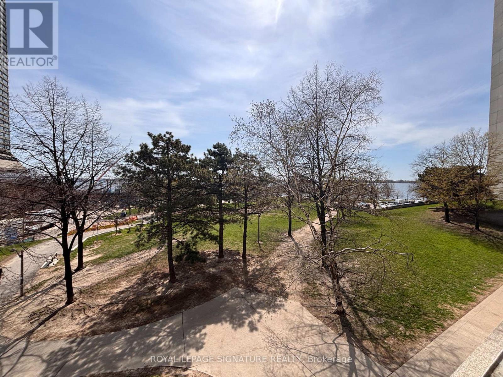 410/204 - 33 Harbour Square, Toronto, Ontario  M5J 2G2 - Photo 6 - C12779422