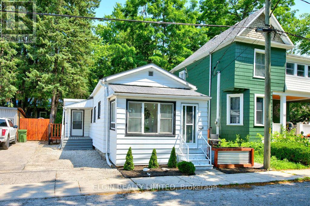 28 WALNUT STREET, St. Thomas, Ontario