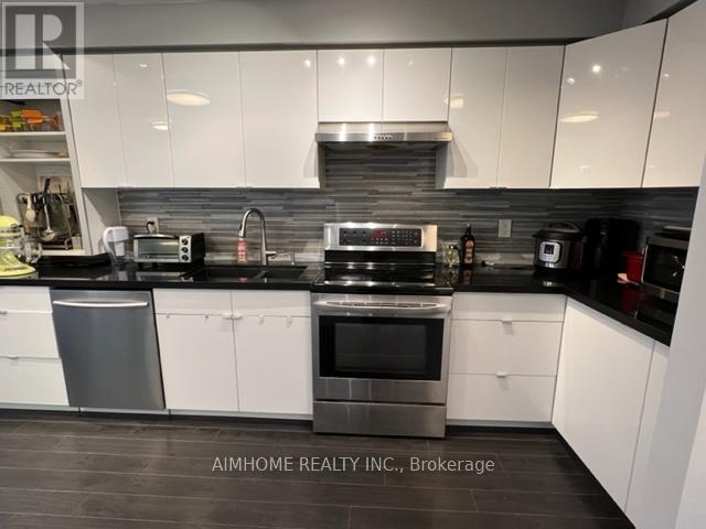 9013 Yonge Street, Richmond Hill, Ontario  L4C 0L4 - Photo 9 - N13524068
