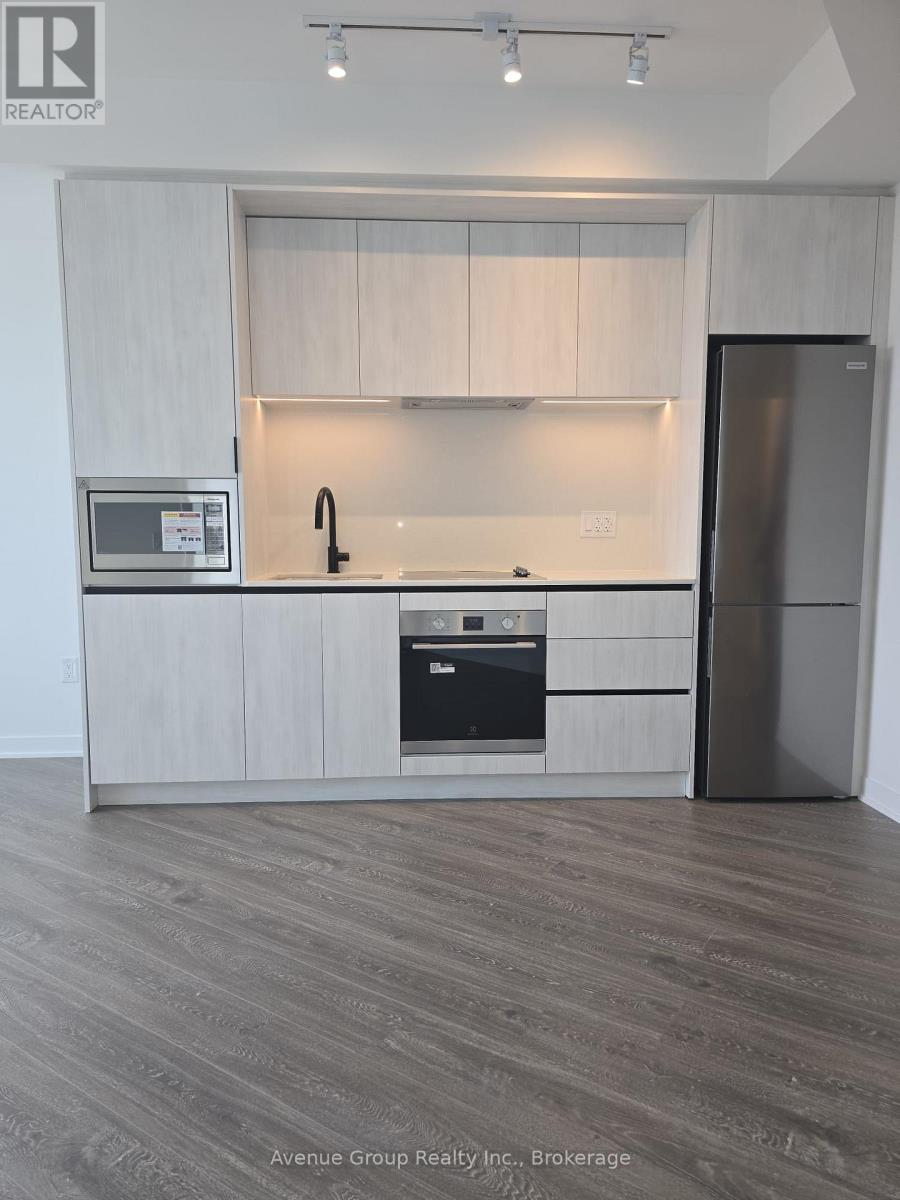 1301 - 2495 EGLINTON AVENUE W, Mississauga, Ontario