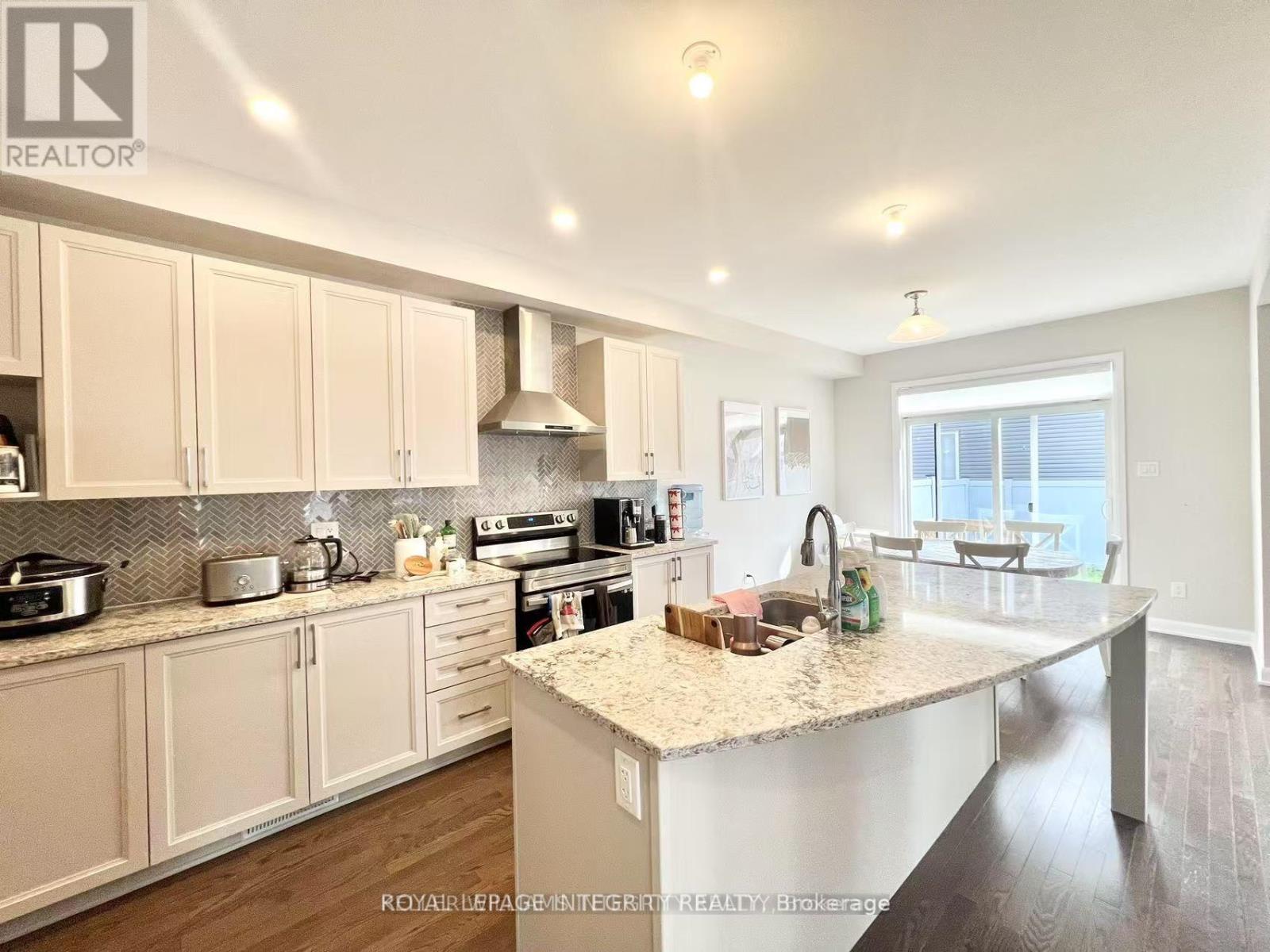 1042 Parabolica Way, Ottawa, Ontario  K2T 0R1 - Photo 15 - X13524120