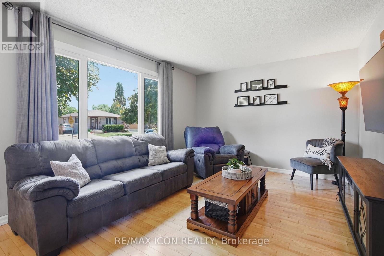 107 Rosamond Crescent, London South, Ontario  N6E 2M7 - Photo 3 - X13524132