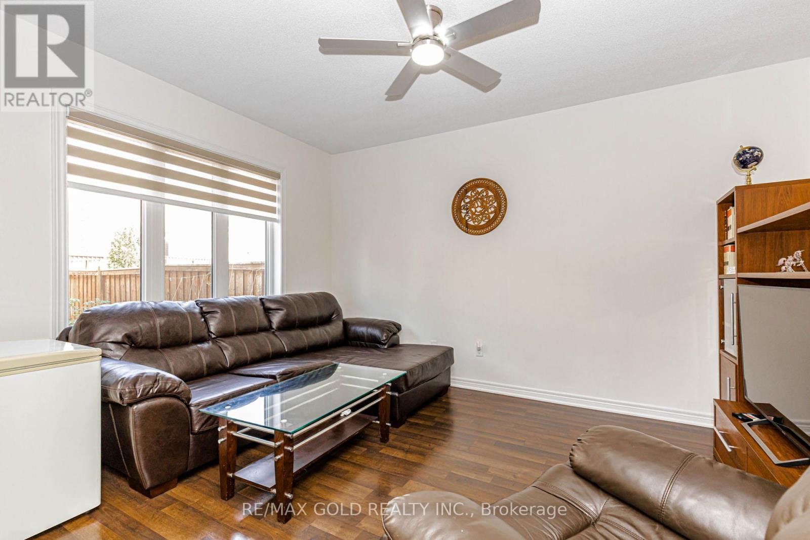 12 Fitzgibson Street, Brampton, Ontario  L6Y 5Y5 - Photo 16 - W13522538