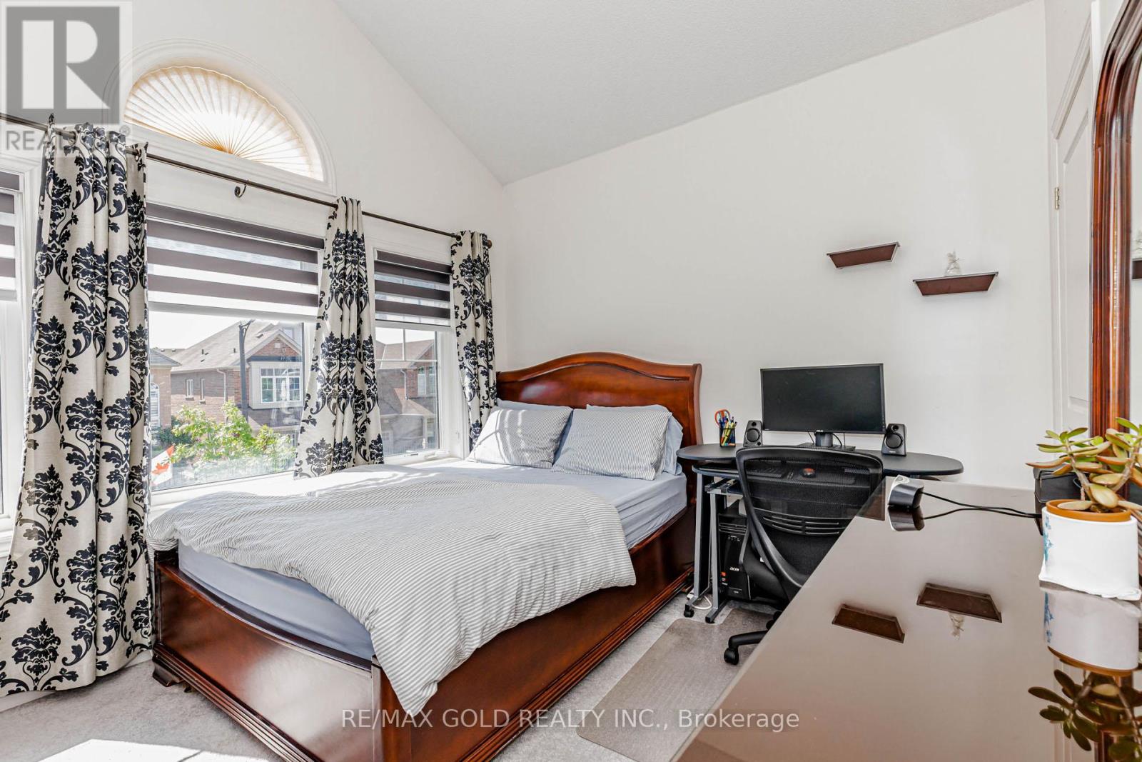 12 Fitzgibson Street, Brampton, Ontario  L6Y 5Y5 - Photo 32 - W13522538