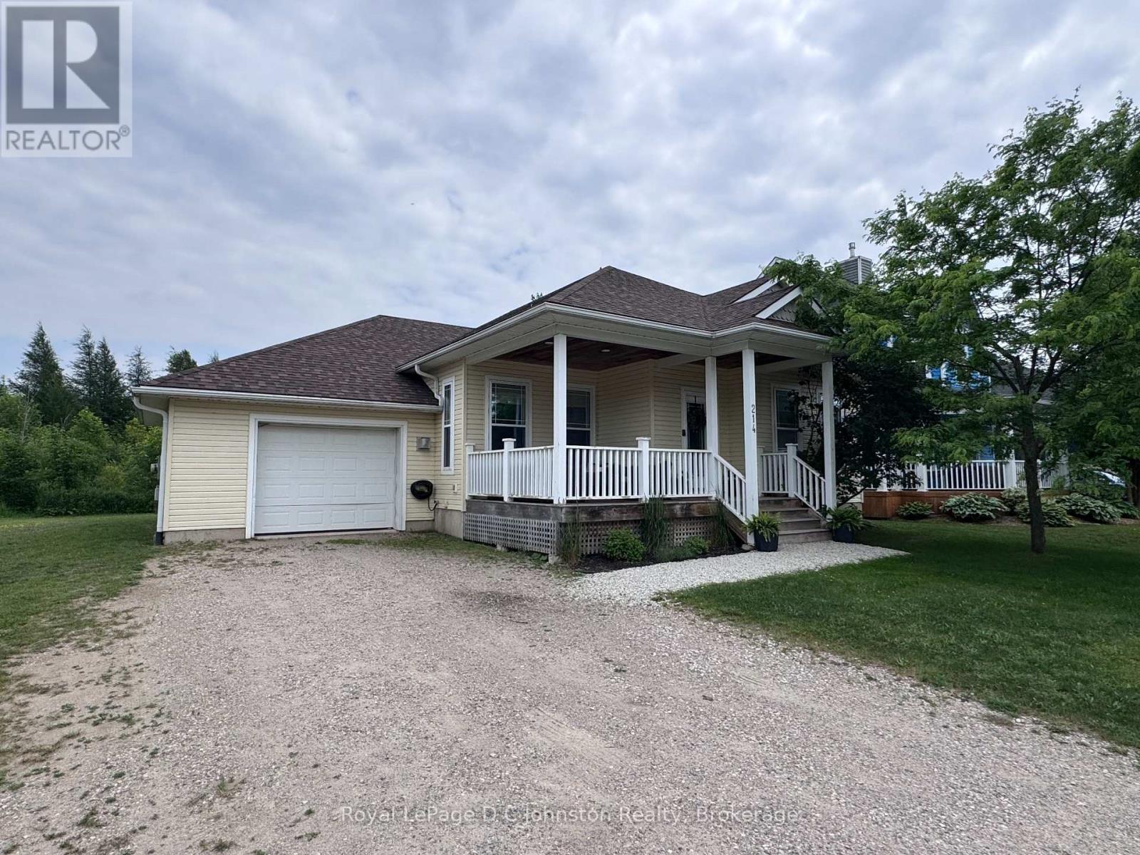 214 Emerald Drive S, Saugeen Shores, Ontario  N0H 2L0 - Photo 3 - X13524130