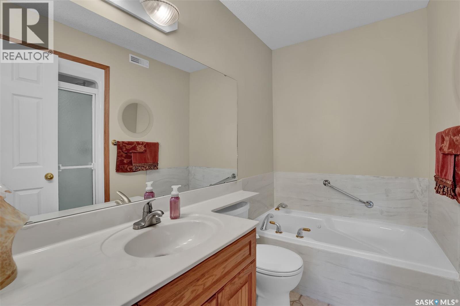 3324 Buckingham Drive E, Regina, Saskatchewan  S4V 2S8 - Photo 21 - SK041391