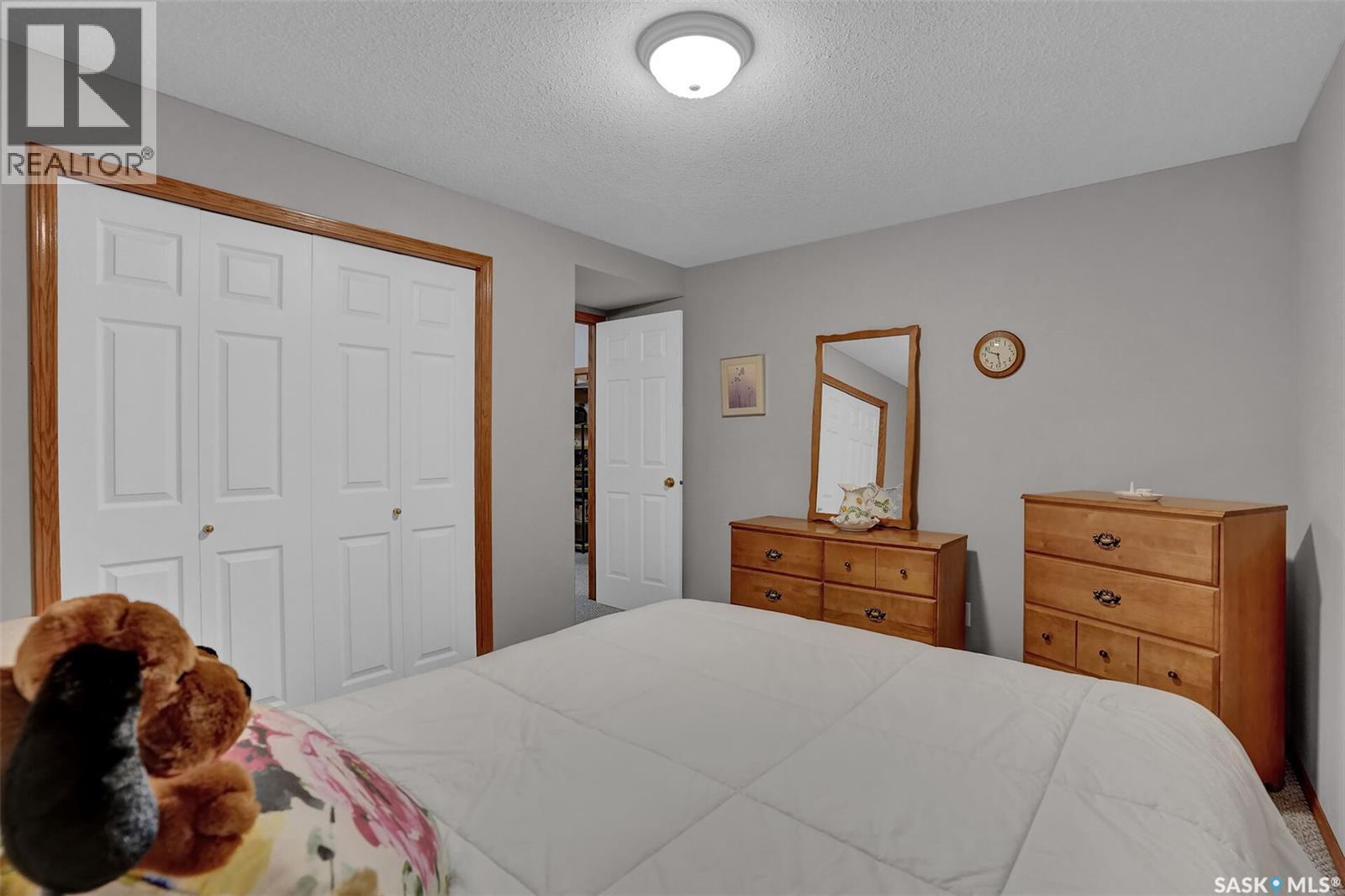3324 Buckingham Drive E, Regina, Saskatchewan  S4V 2S8 - Photo 28 - SK041391
