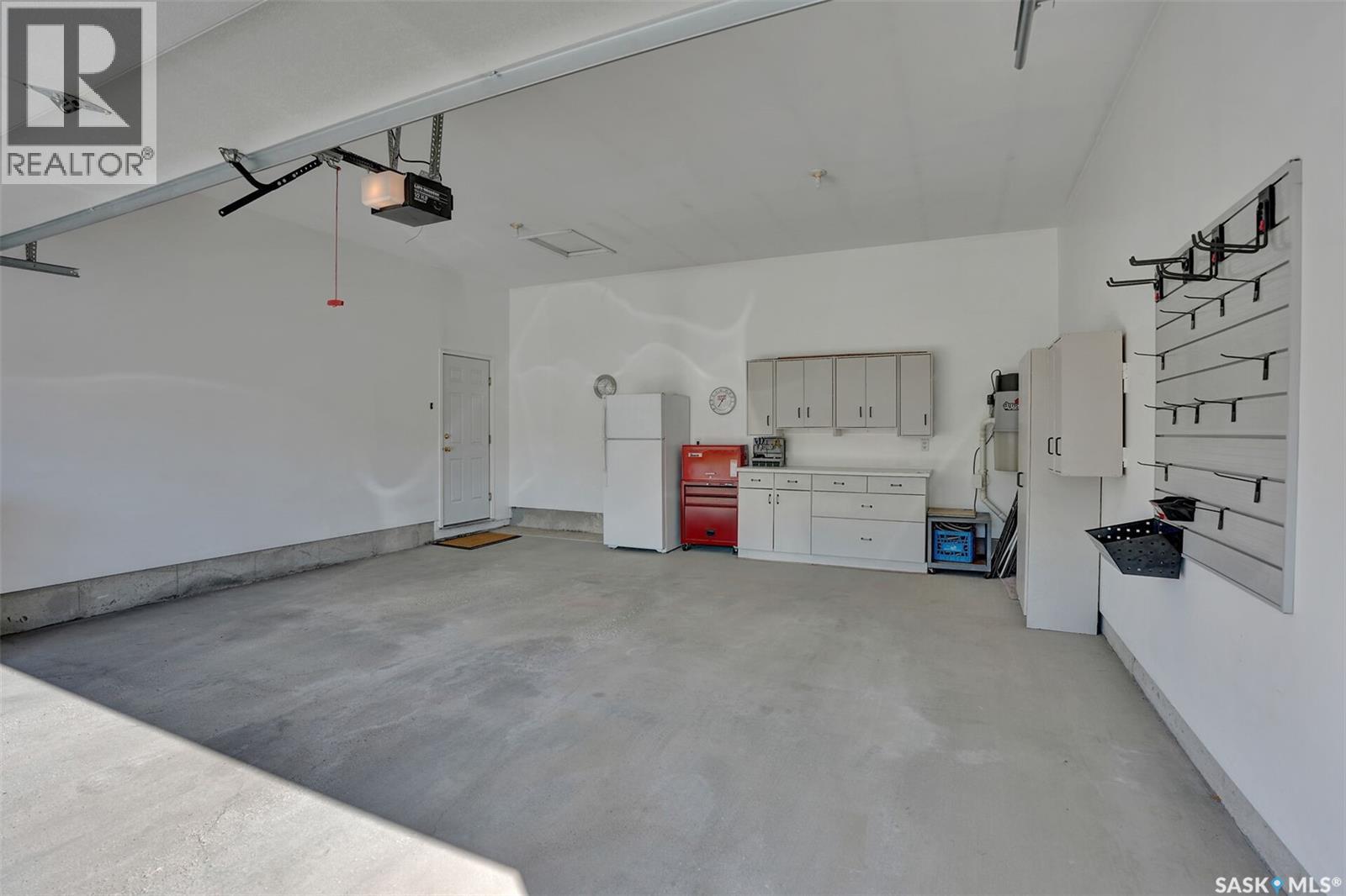 3324 Buckingham Drive E, Regina, Saskatchewan  S4V 2S8 - Photo 34 - SK041391