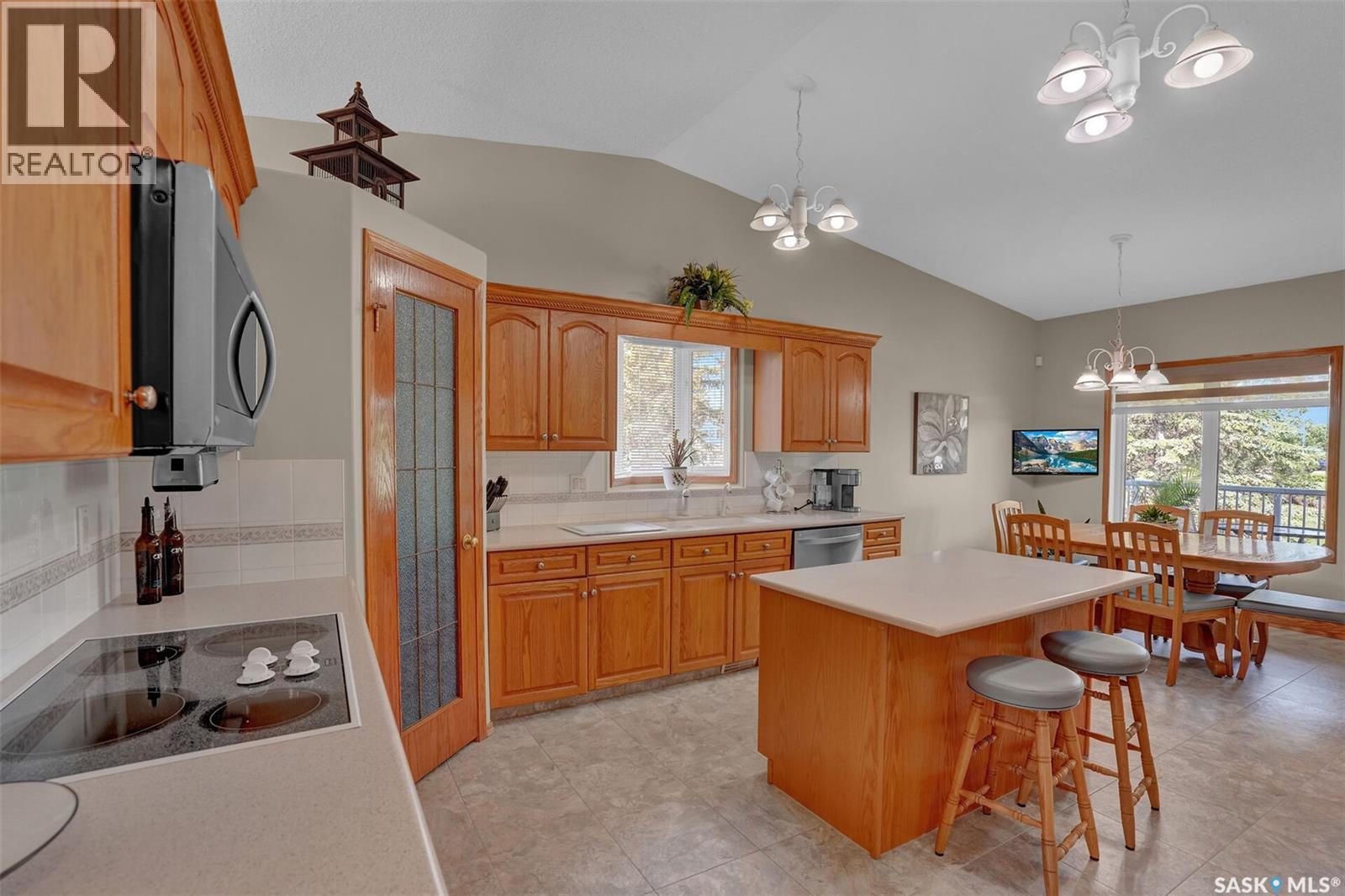3324 Buckingham Drive E, Regina, Saskatchewan  S4V 2S8 - Photo 7 - SK041391