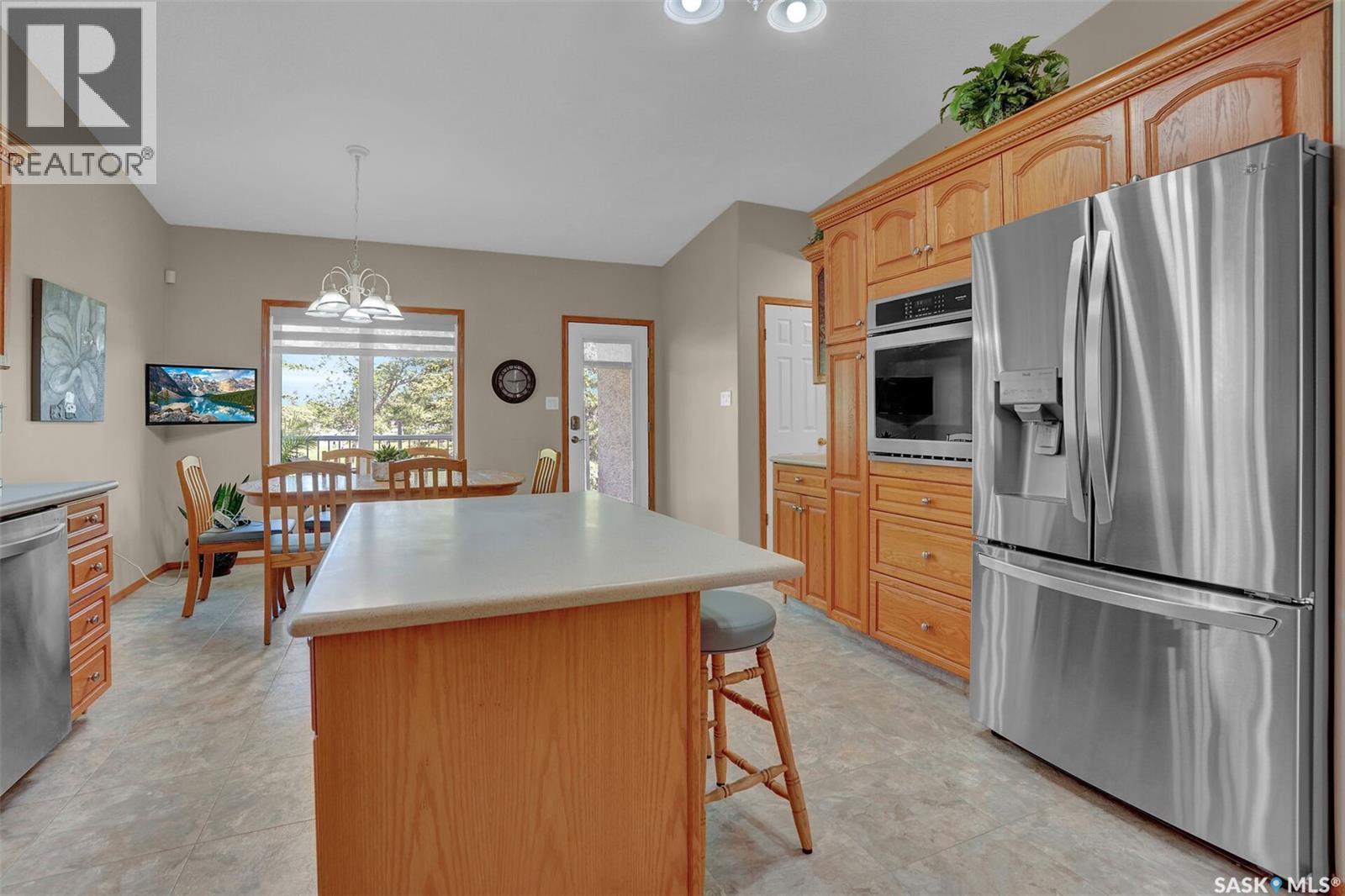 3324 Buckingham Drive E, Regina, Saskatchewan  S4V 2S8 - Photo 8 - SK041391