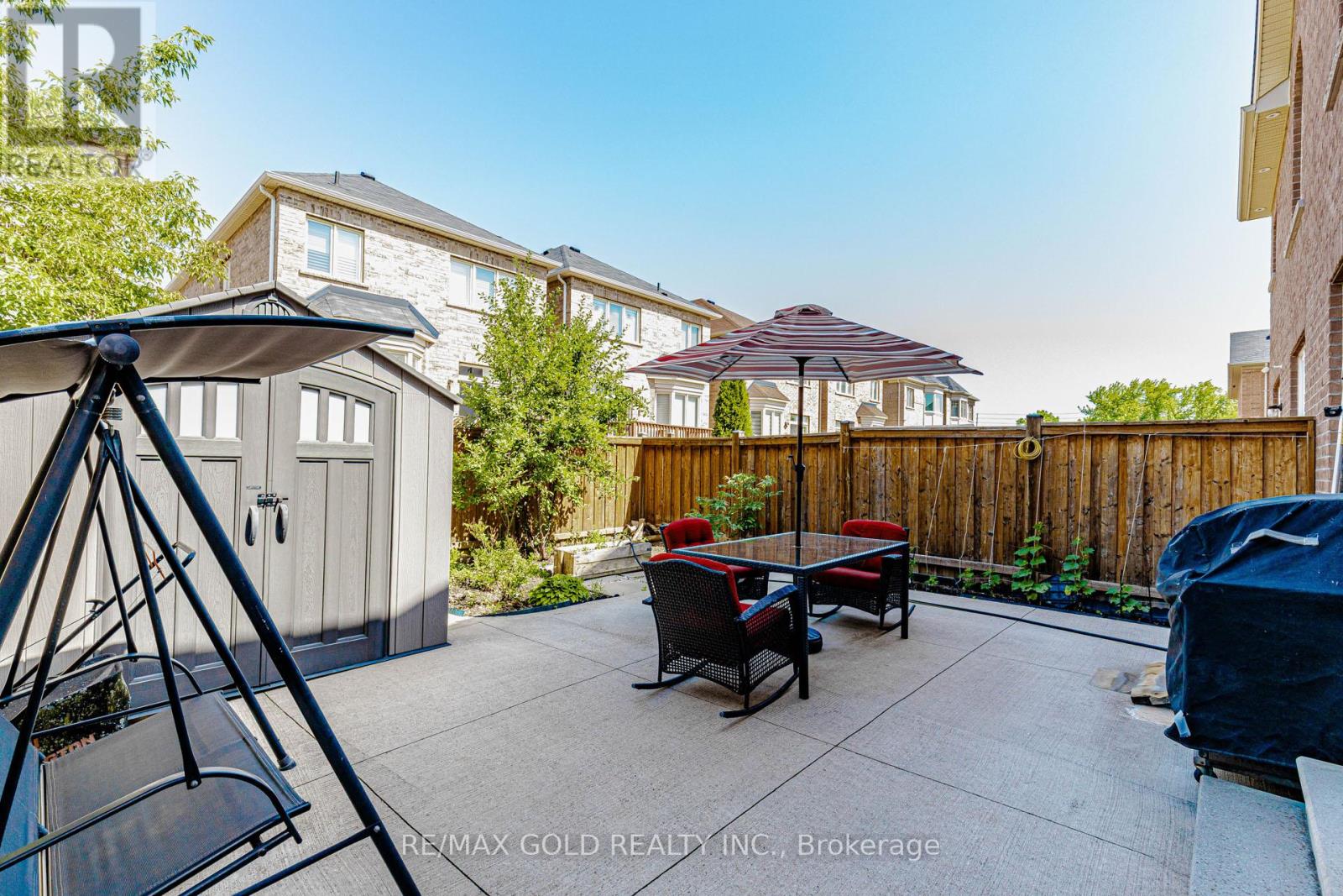 12 Fitzgibson Street, Brampton, Ontario  L6Y 5Y5 - Photo 41 - W13522538
