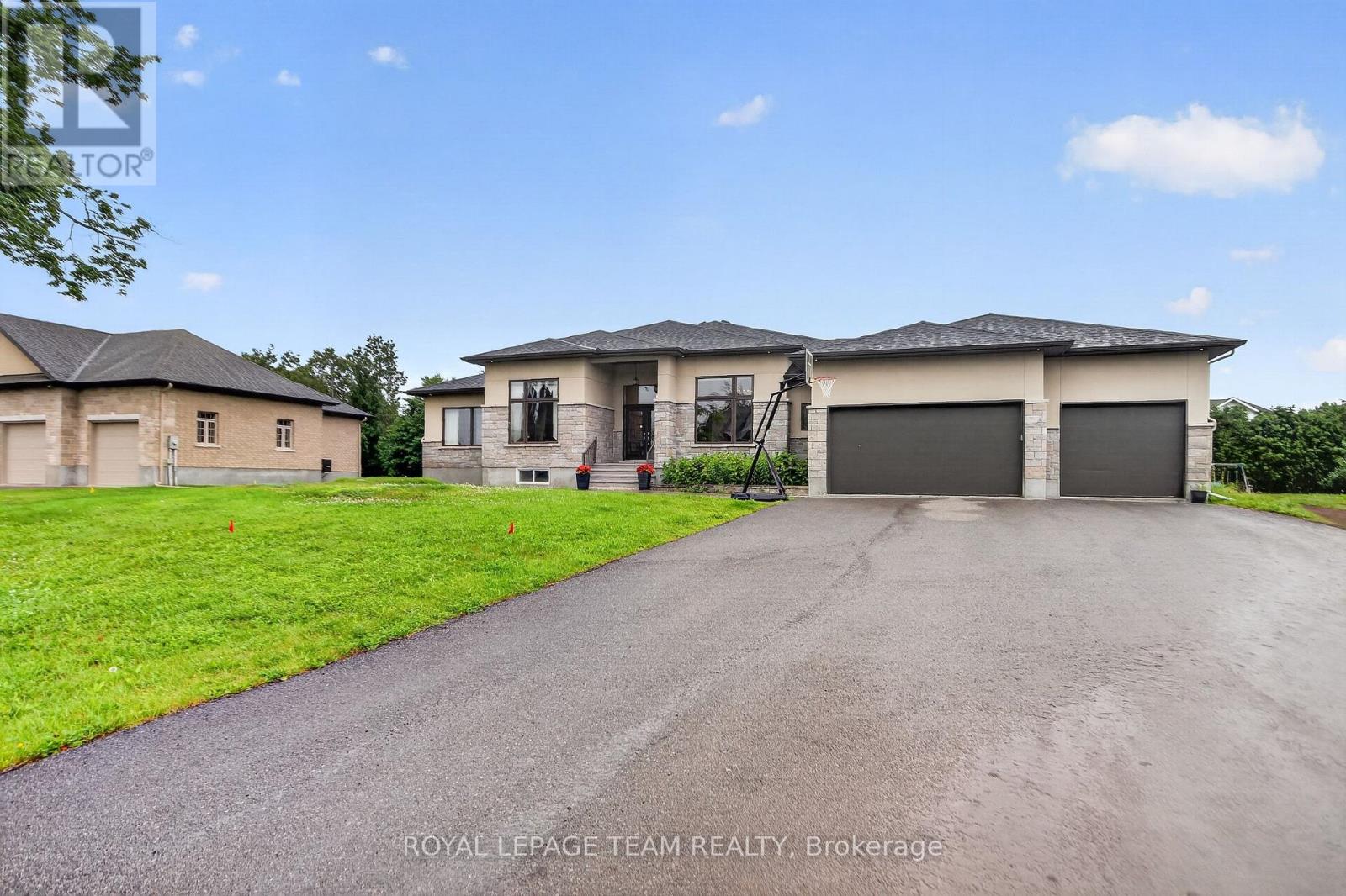 1801 Cedarlakes Way, Ottawa, Ontario  K4P 1G4 - Photo 3 - X13524182