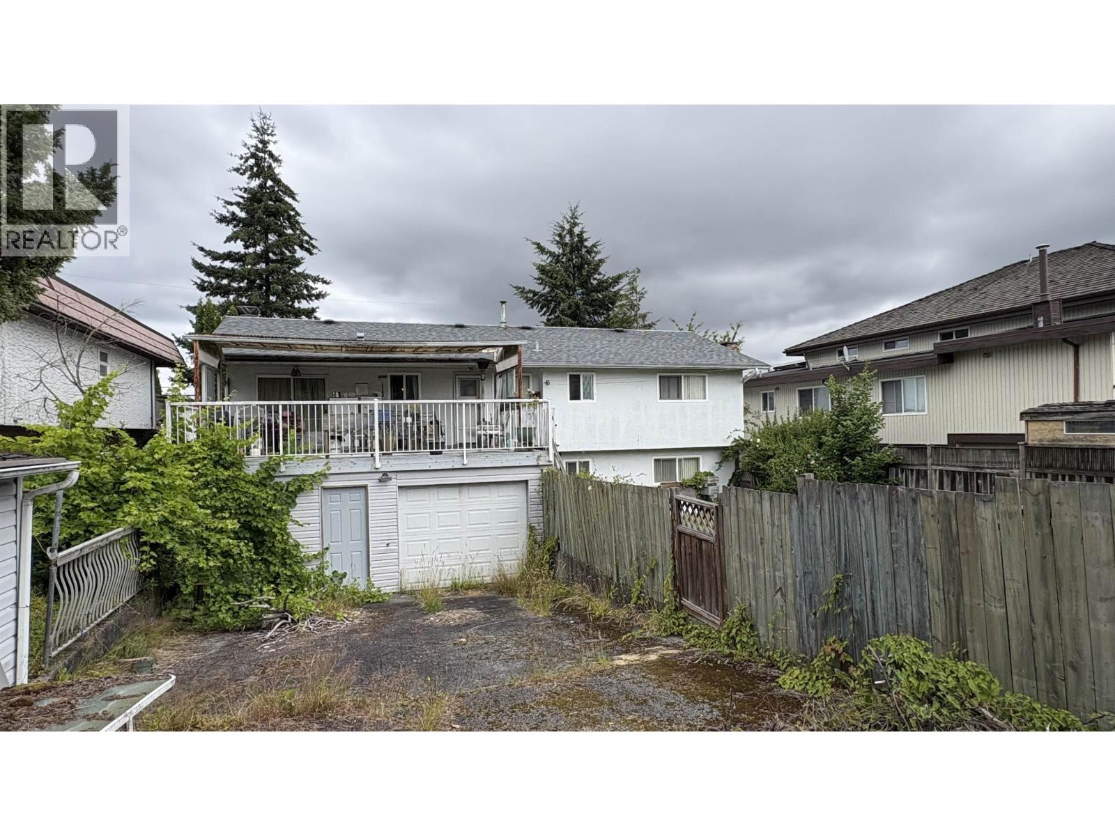3850 Moscrop Street, Burnaby, British Columbia  V5G 2C9 - Photo 2 - R3142769