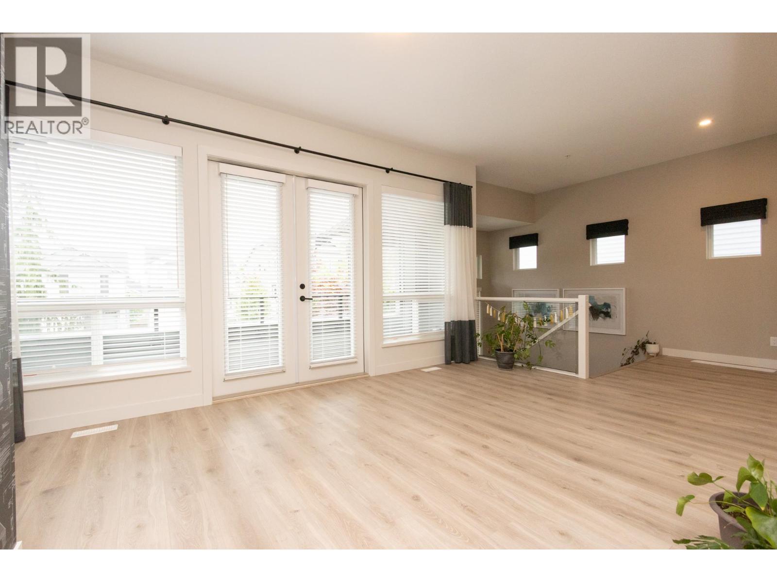 23193 113 Avenue, Maple Ridge, British Columbia  V2X 4K6 - Photo 3 - R3142770