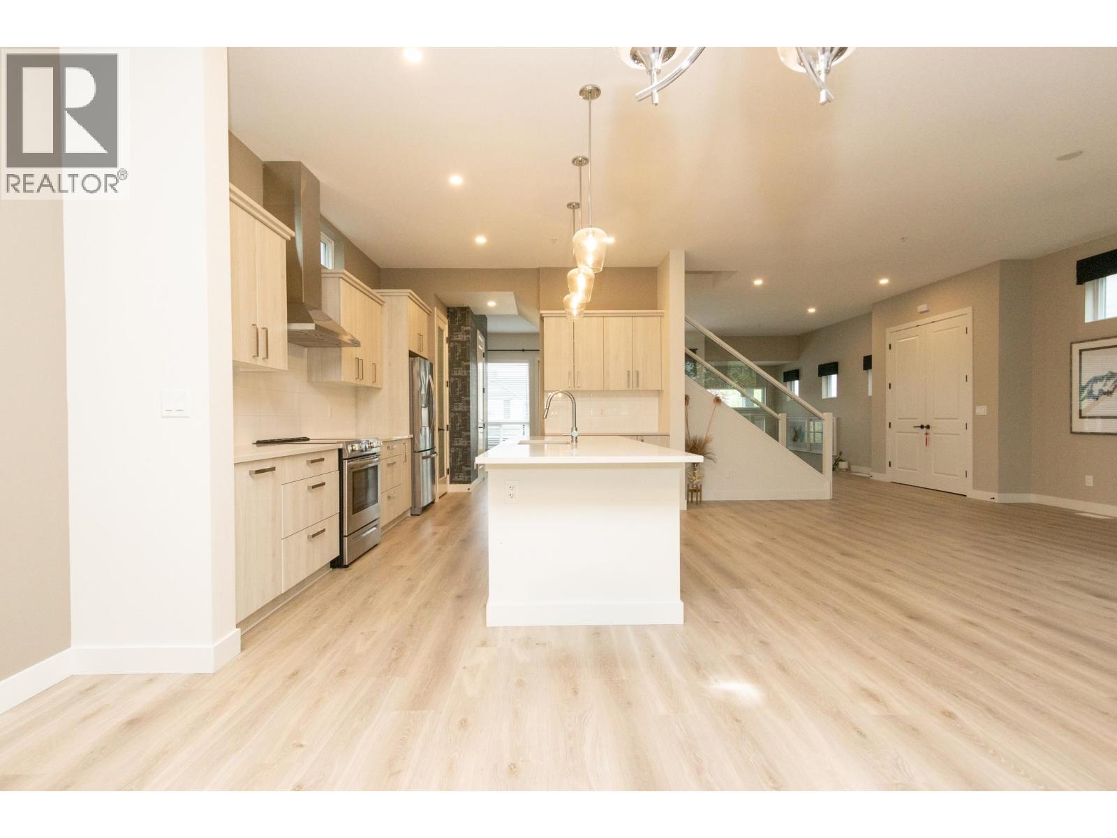 23193 113 Avenue, Maple Ridge, British Columbia  V2X 4K6 - Photo 5 - R3142770
