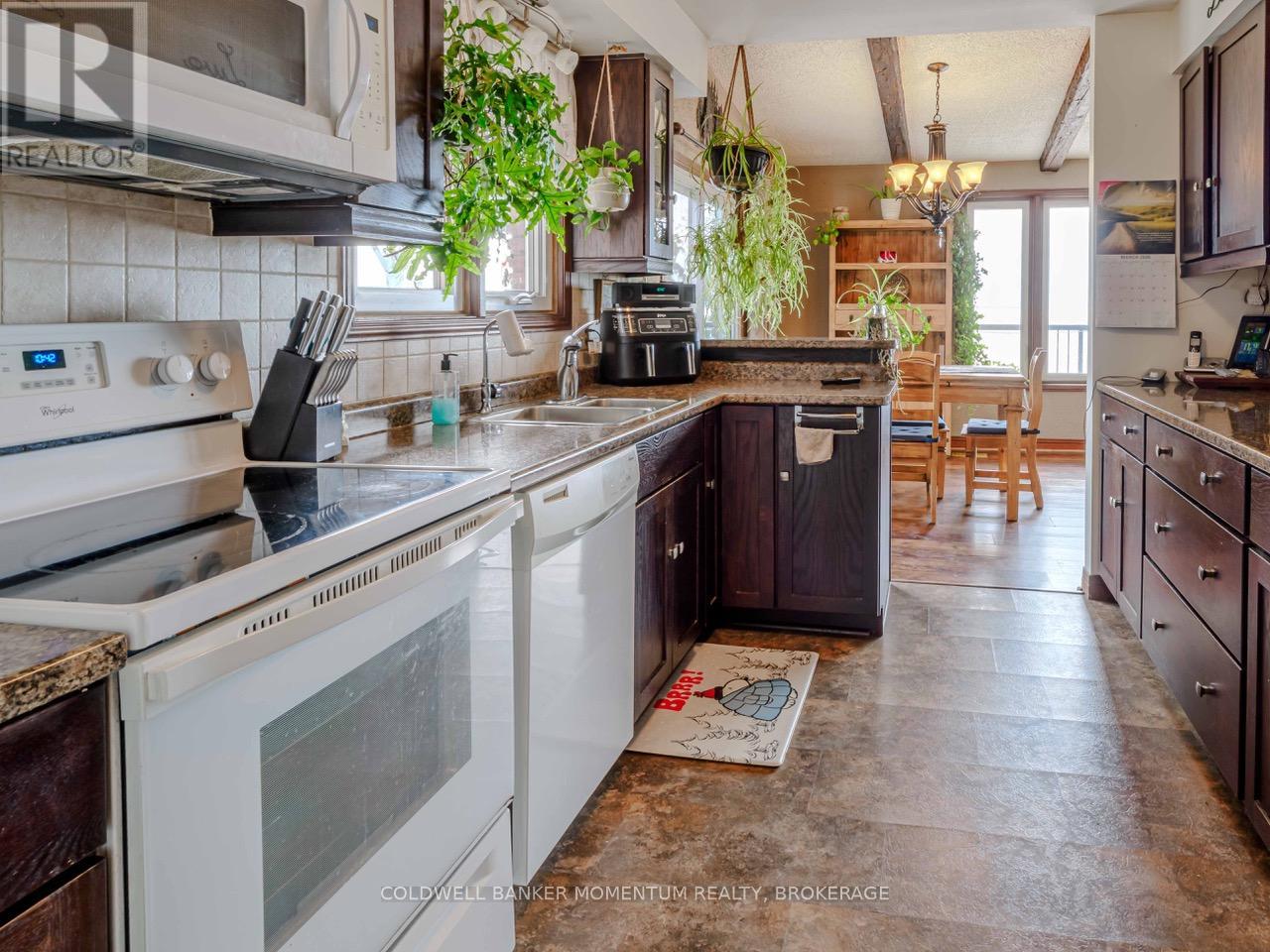 33 Bee Street, Norfolk (Booth's Harbour), Ontario  N0E 1P0 - Photo 13 - X12994548