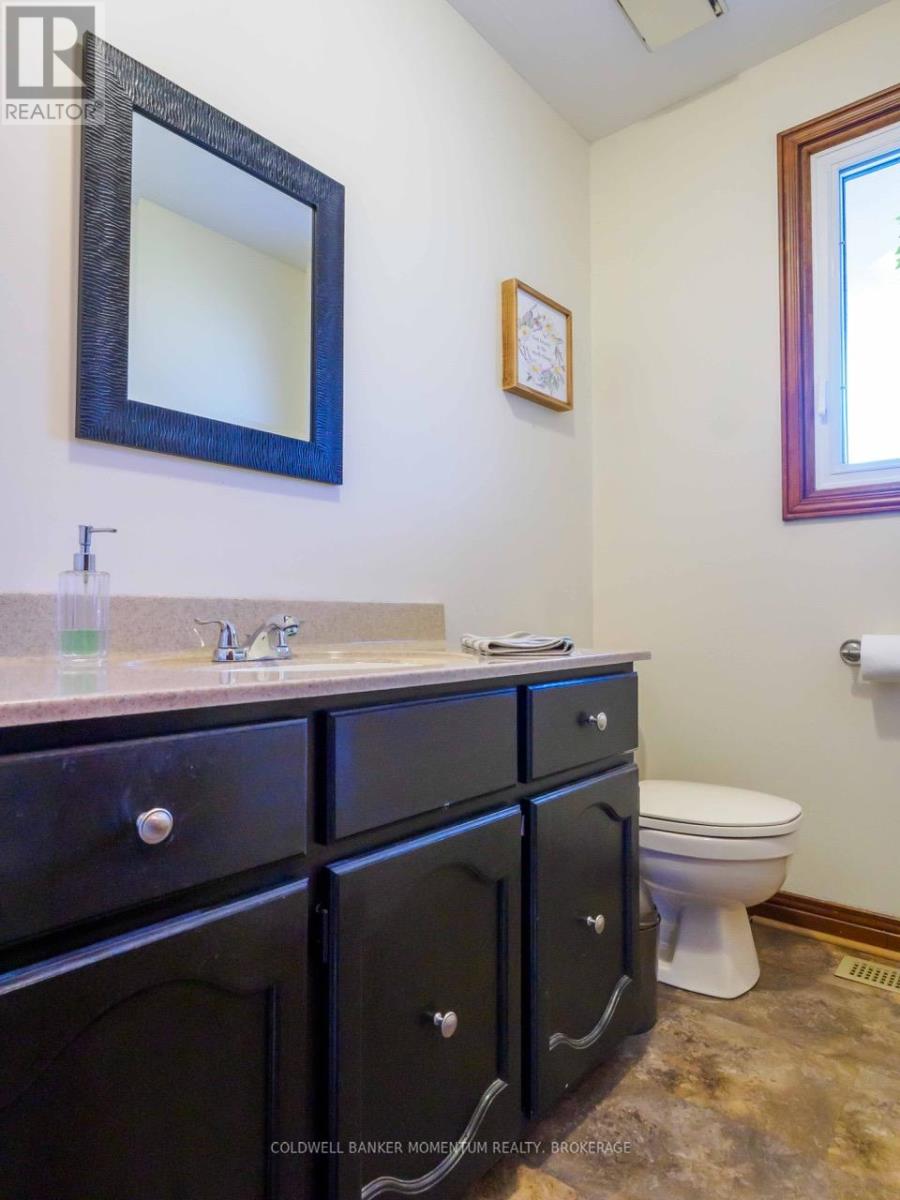 33 Bee Street, Norfolk (Booth's Harbour), Ontario  N0E 1P0 - Photo 25 - X12994548