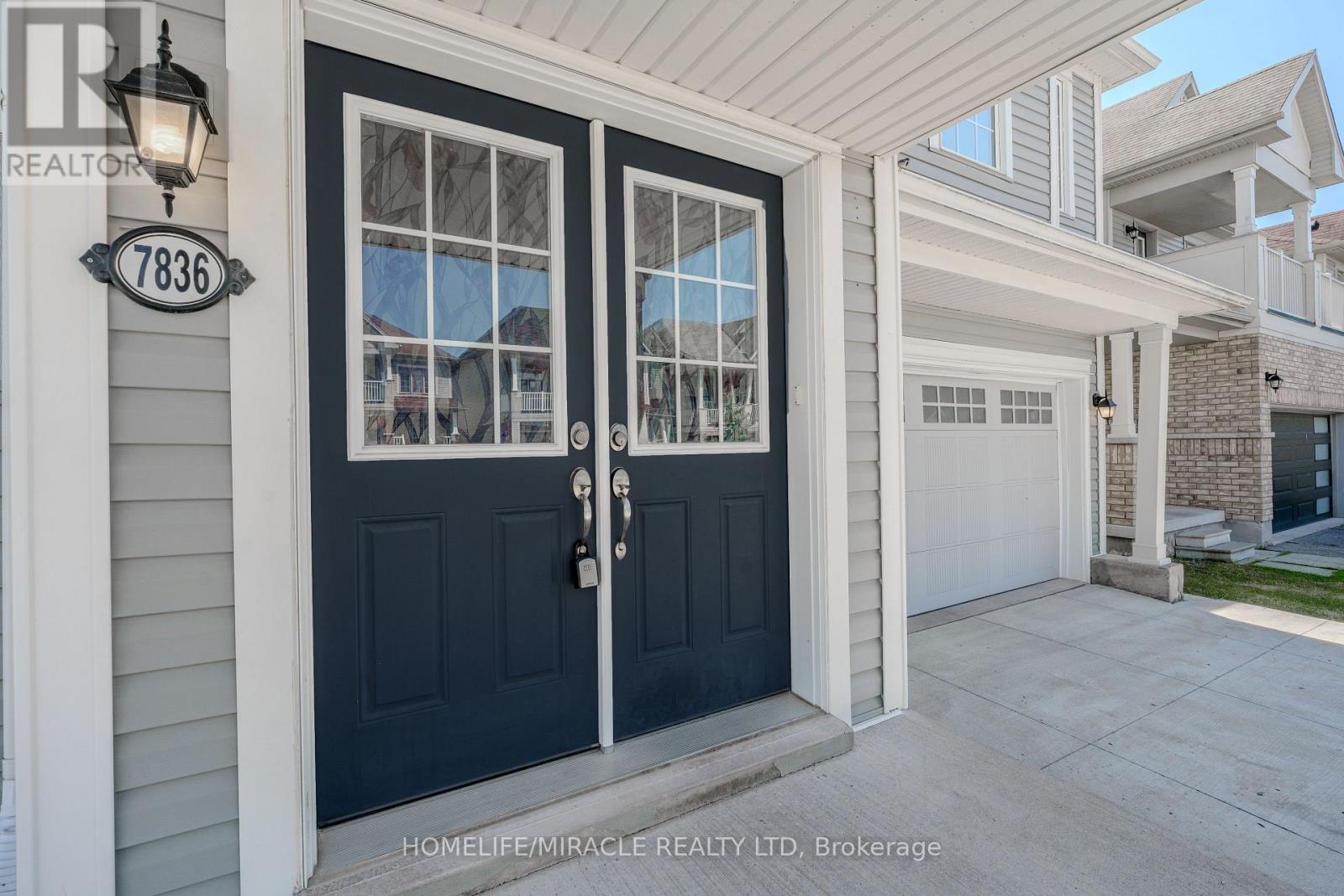 7836 Hoptree Road, Niagara Falls, Ontario  L2H 0N4 - Photo 6 - X13524196