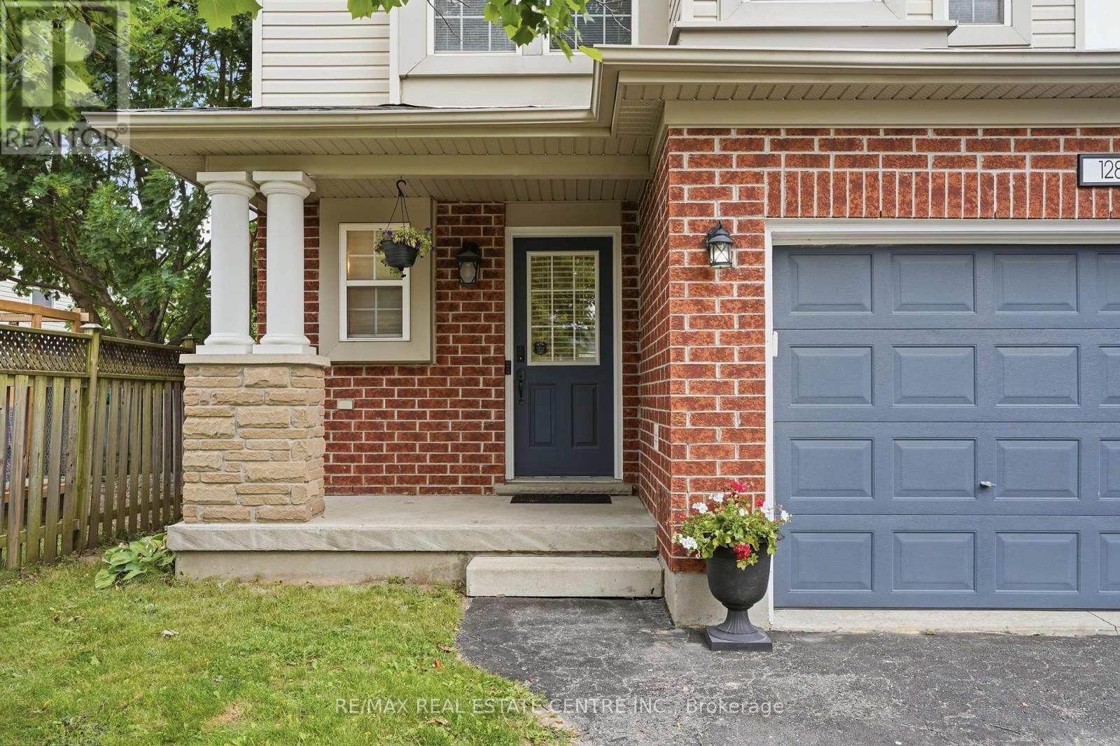128 Houghton Street, Cambridge, Ontario  N3C 4L3 - Photo 6 - X13524208