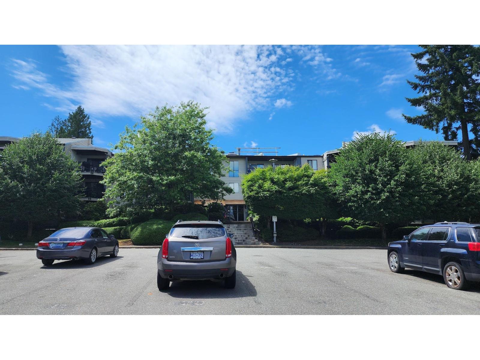 306 9952 149 Street, Surrey, British Columbia  V3R 7W7 - Photo 2 - R3142214