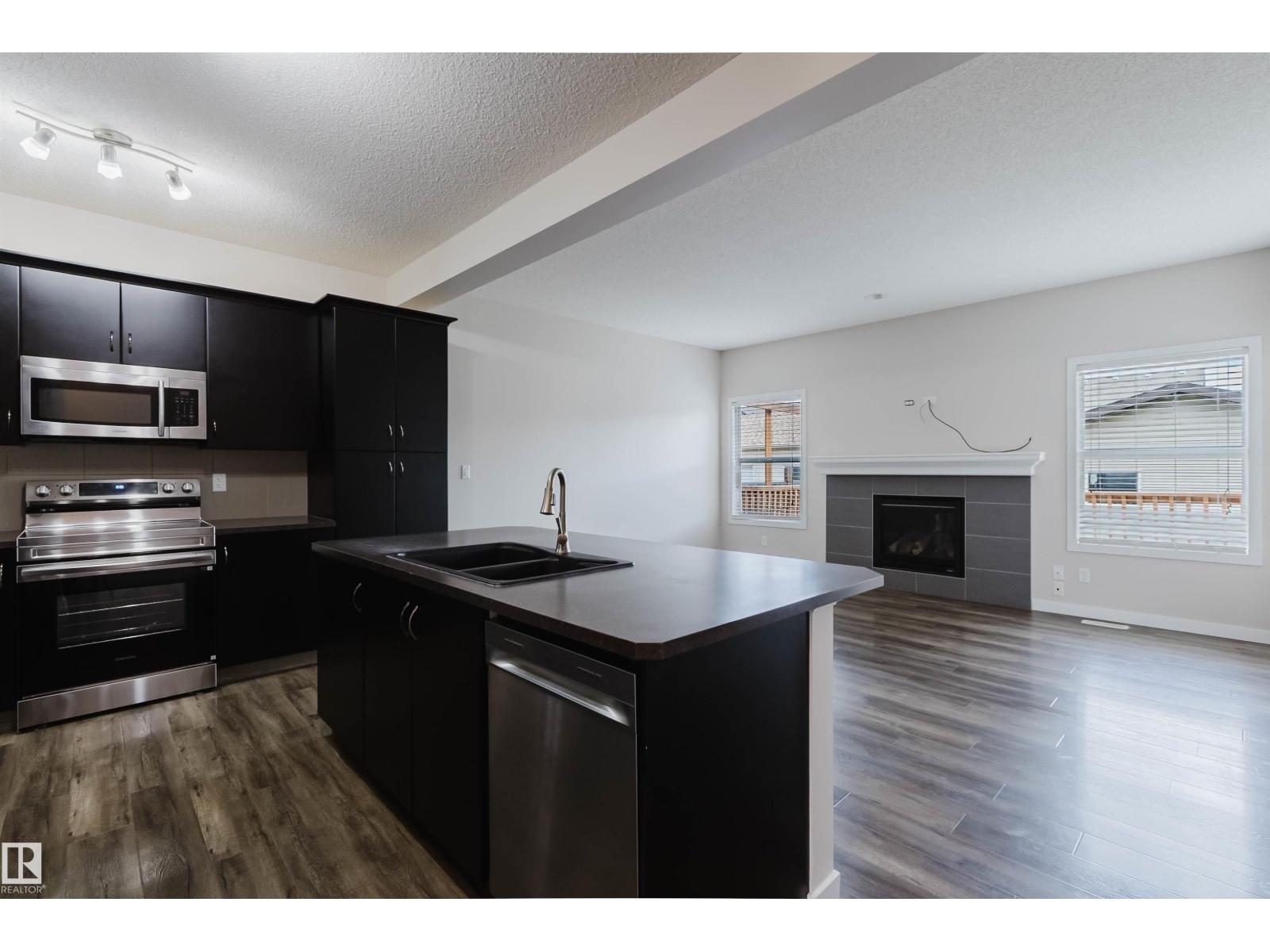 636 Mcdonough Link NW, Edmonton, Alberta  T5Y 0M9 - Photo 11 - E4497203