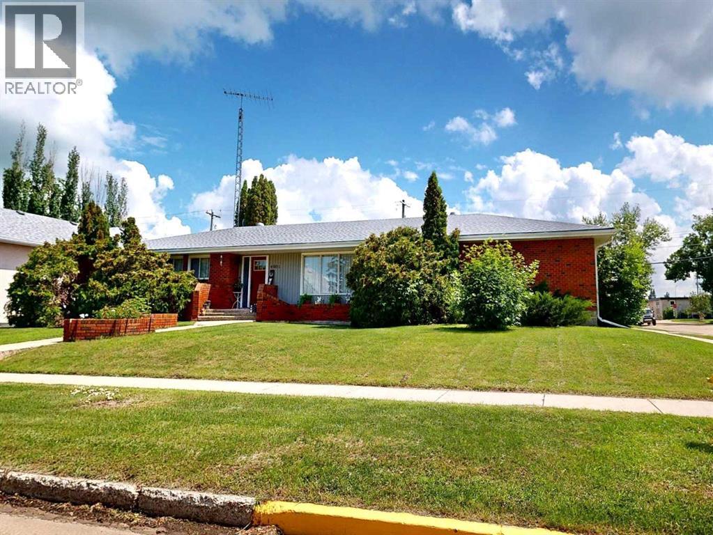4901 52 Street, Stettler, Alberta