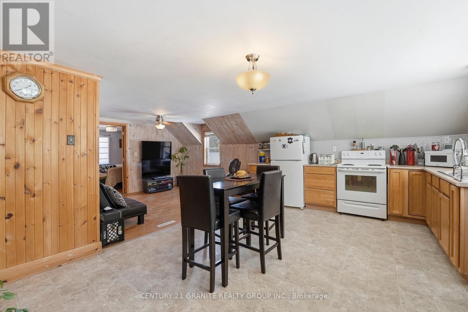 34820 Ab Hwy 62 Highway, Hastings Highlands, Ontario  K0L 2R0 - Photo 31 - X12875750