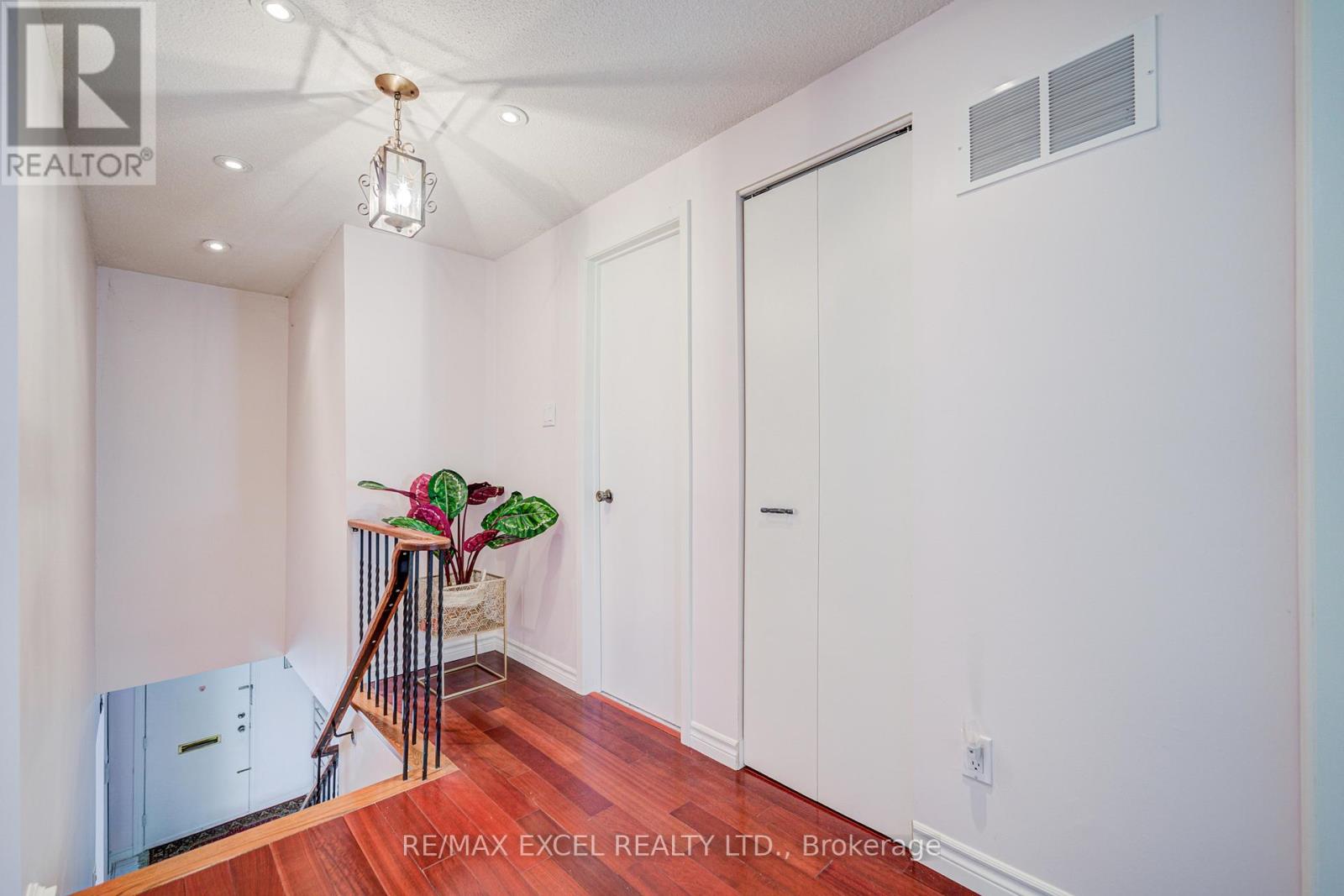 176 Goldhawk Trail, Toronto, Ontario  M1V 1X2 - Photo 28 - E13524296