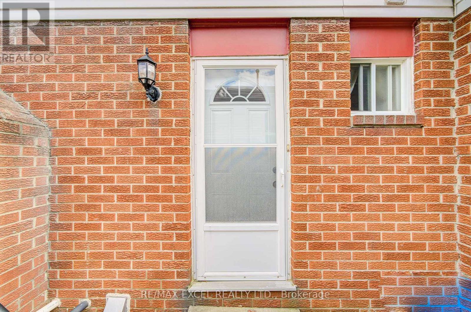 176 Goldhawk Trail, Toronto, Ontario  M1V 1X2 - Photo 46 - E13524296