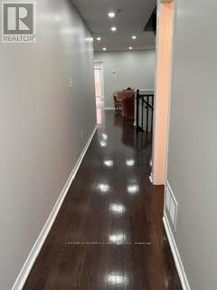 61 Spicebush Terrace, Brampton, Ontario L6X 0J7 - Photo 3 - W13524308