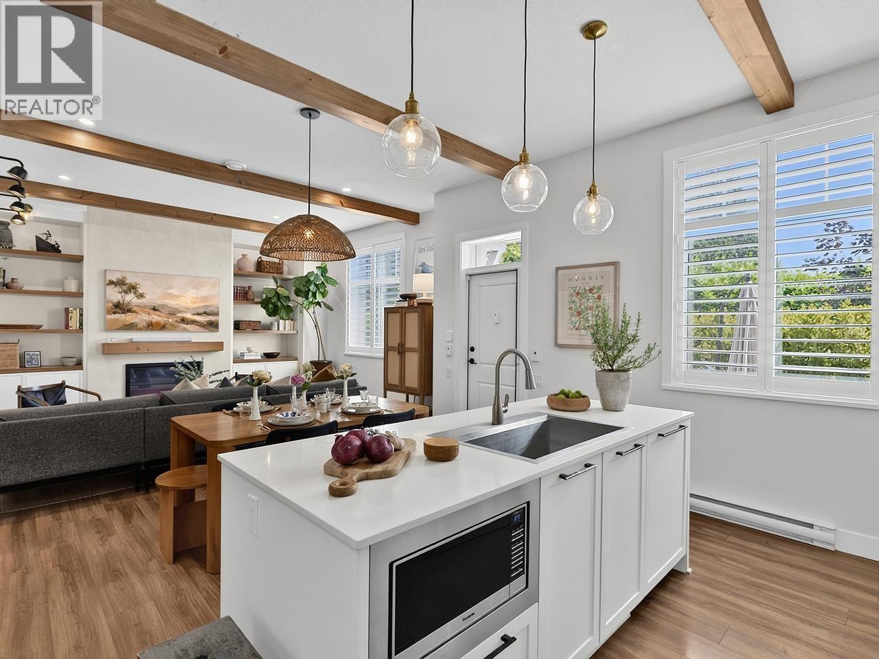 109 3529 BAYCREST AVENUE, Coquitlam