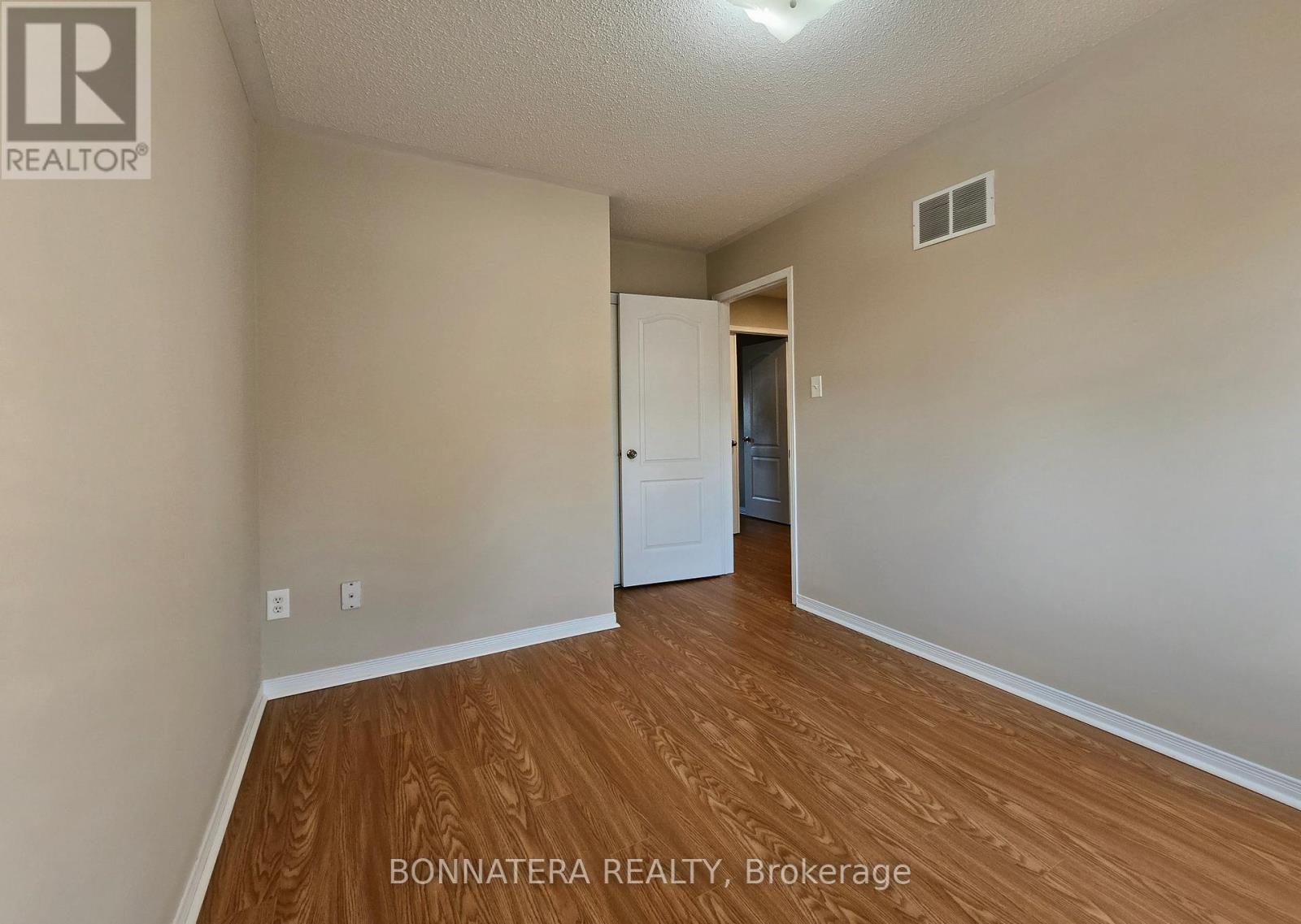 5455 Farmcote Drive, Mississauga, Ontario  L5M 6L2 - Photo 18 - W13522038