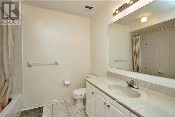 33 Golden Oak Avenue, Richmond Hill (Rouge Woods), Ontario  L4S 1Y6 - Photo 14 - N13524360