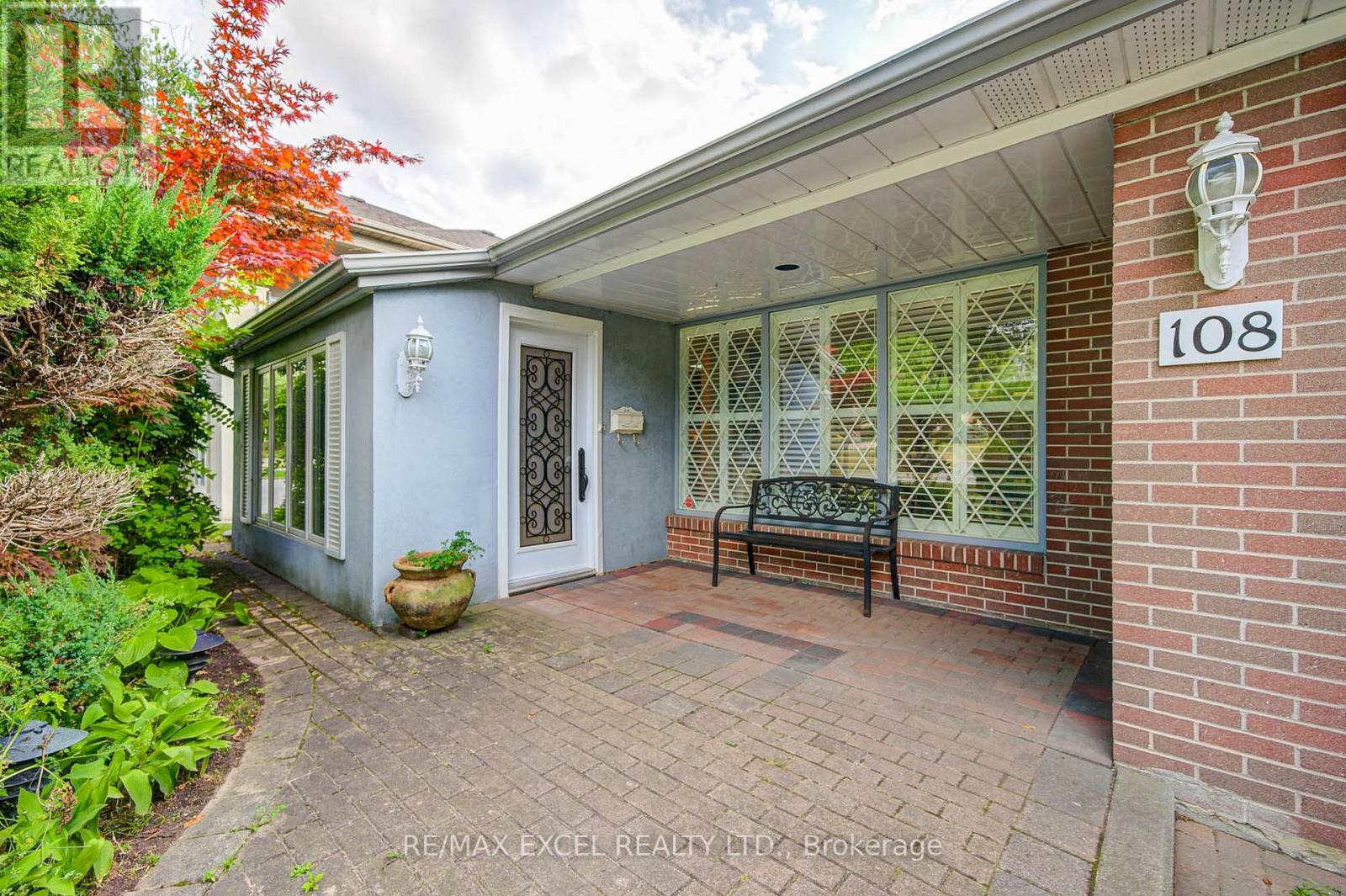 108 Babcombe Drive, Markham (Bayview Glen), Ontario  L3T 1N1 - Photo 3 - N13524380