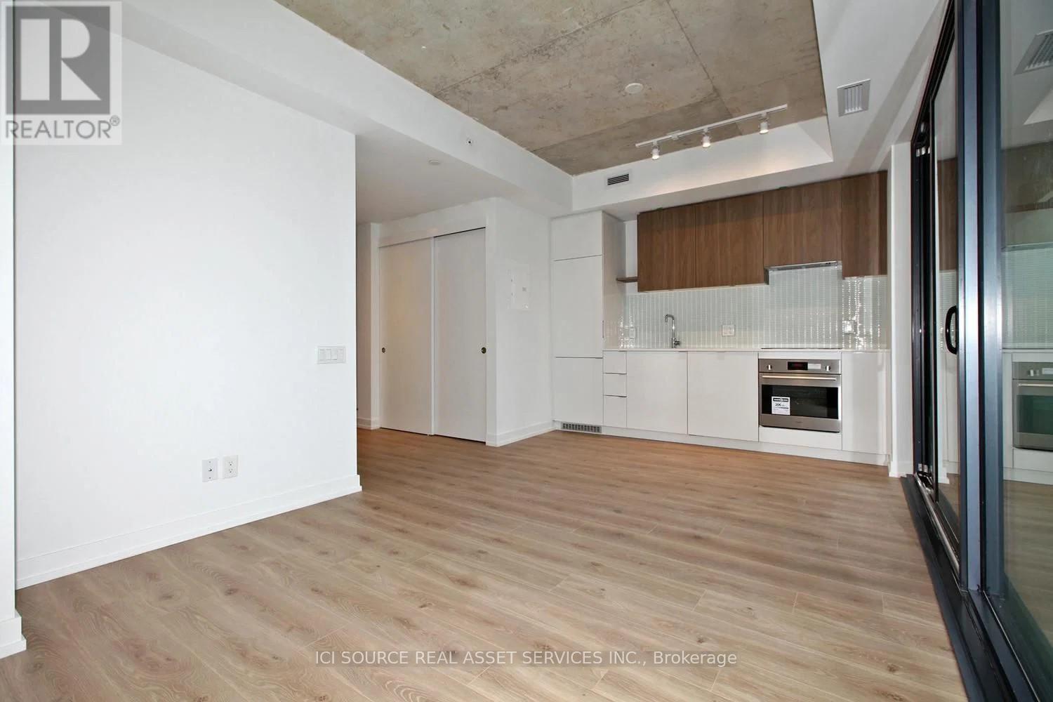2004 - 161 Roehampton Avenue, Toronto, Ontario  M4P 1P9 - Photo 8 - C13524406