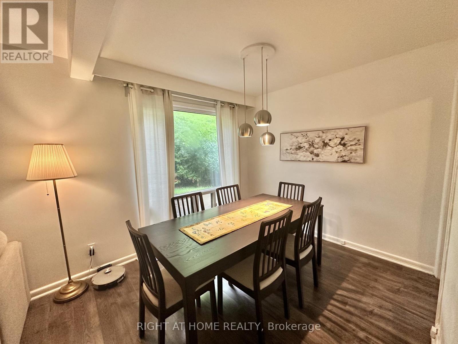 51 Talwood Drive, Toronto, Ontario  M3B 2P4 - Photo 4 - C13524422