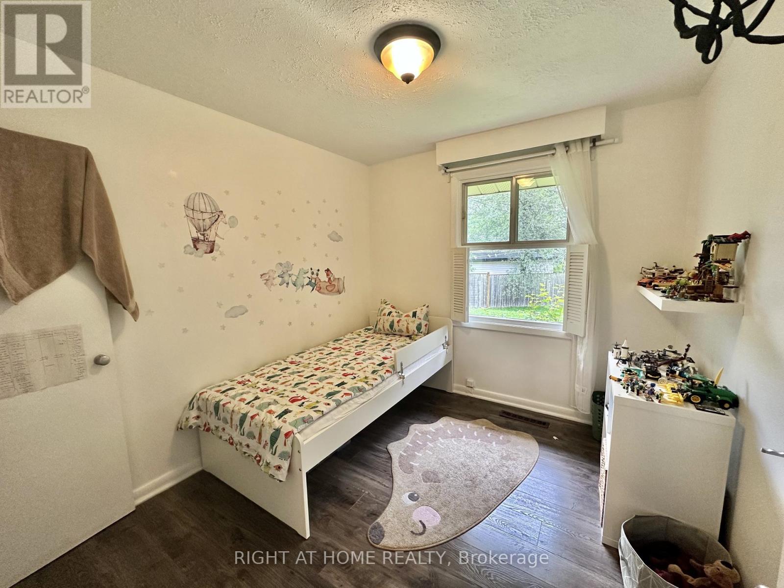 51 Talwood Drive, Toronto, Ontario  M3B 2P4 - Photo 8 - C13524422