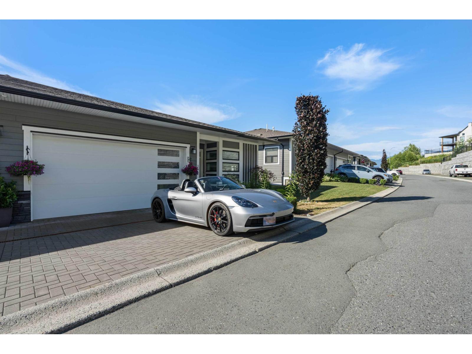 144 51096 Falls Court, Eastern Hillsides, Chilliwack, British Columbia  V4Z 1K7 - Photo 2 - R3141348