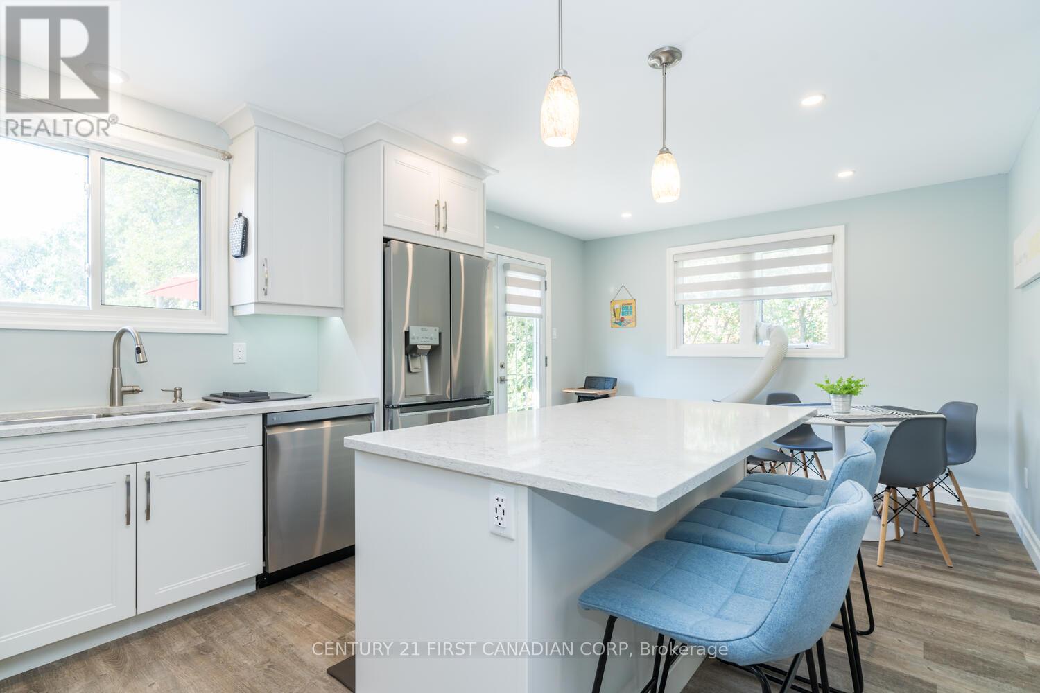 7583 Biddulph Street, Lambton Shores, Ontario  N0M 2L0 - Photo 5 - X13524490