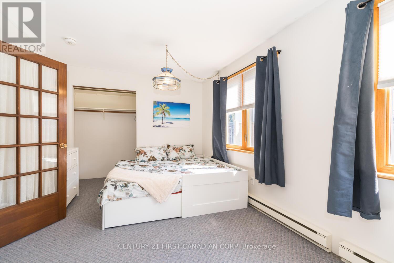 7585 Biddulph Street, Lambton Shores (Port Franks), Ontario  N0M 2L0 - Photo 8 - X13524516