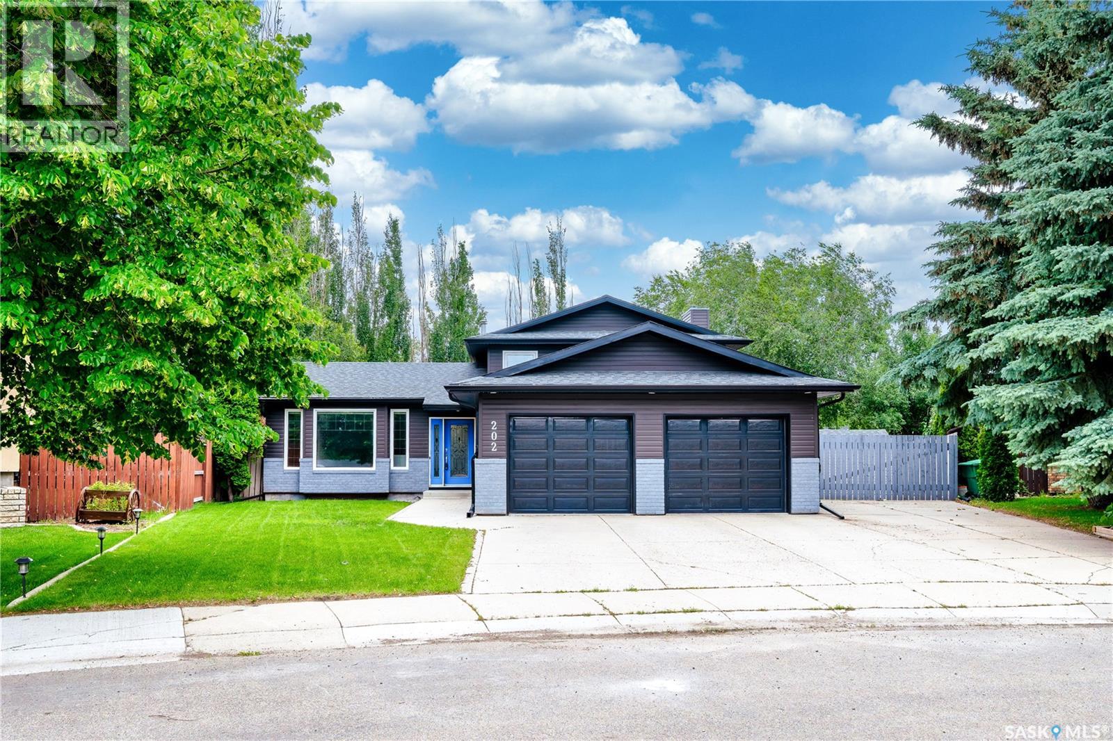 202 Brunst Crescent, Saskatoon, Saskatchewan  S7N 3S6 - Photo 1 - SK041547