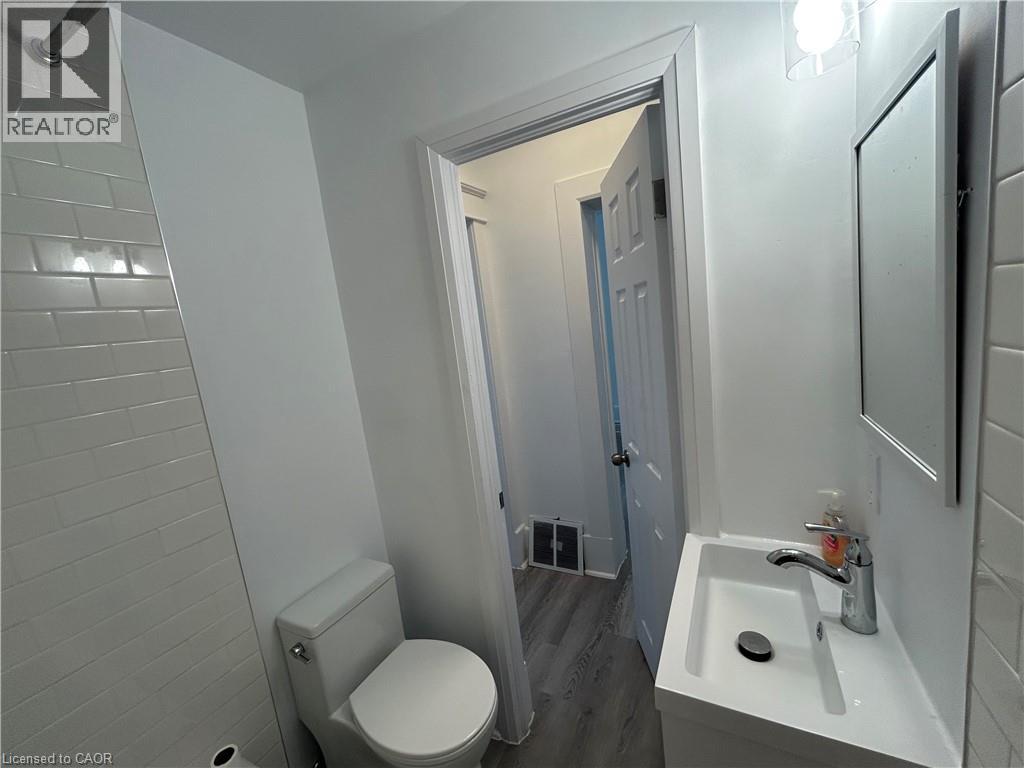 14 Brubacher Street, Kitchener, Ontario  N2H 2V9 - Photo 13 - 40844414