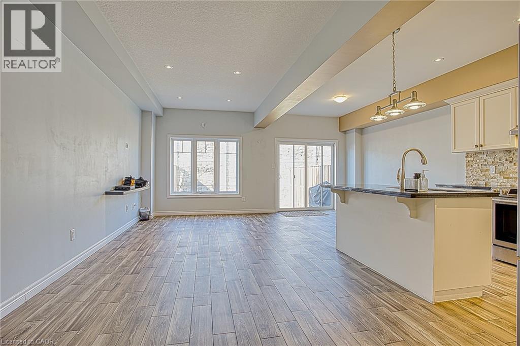 98 Shoreview Place Unit# 15, Stoney Creek, Ontario  L8E 0J4 - Photo 6 - 40843979