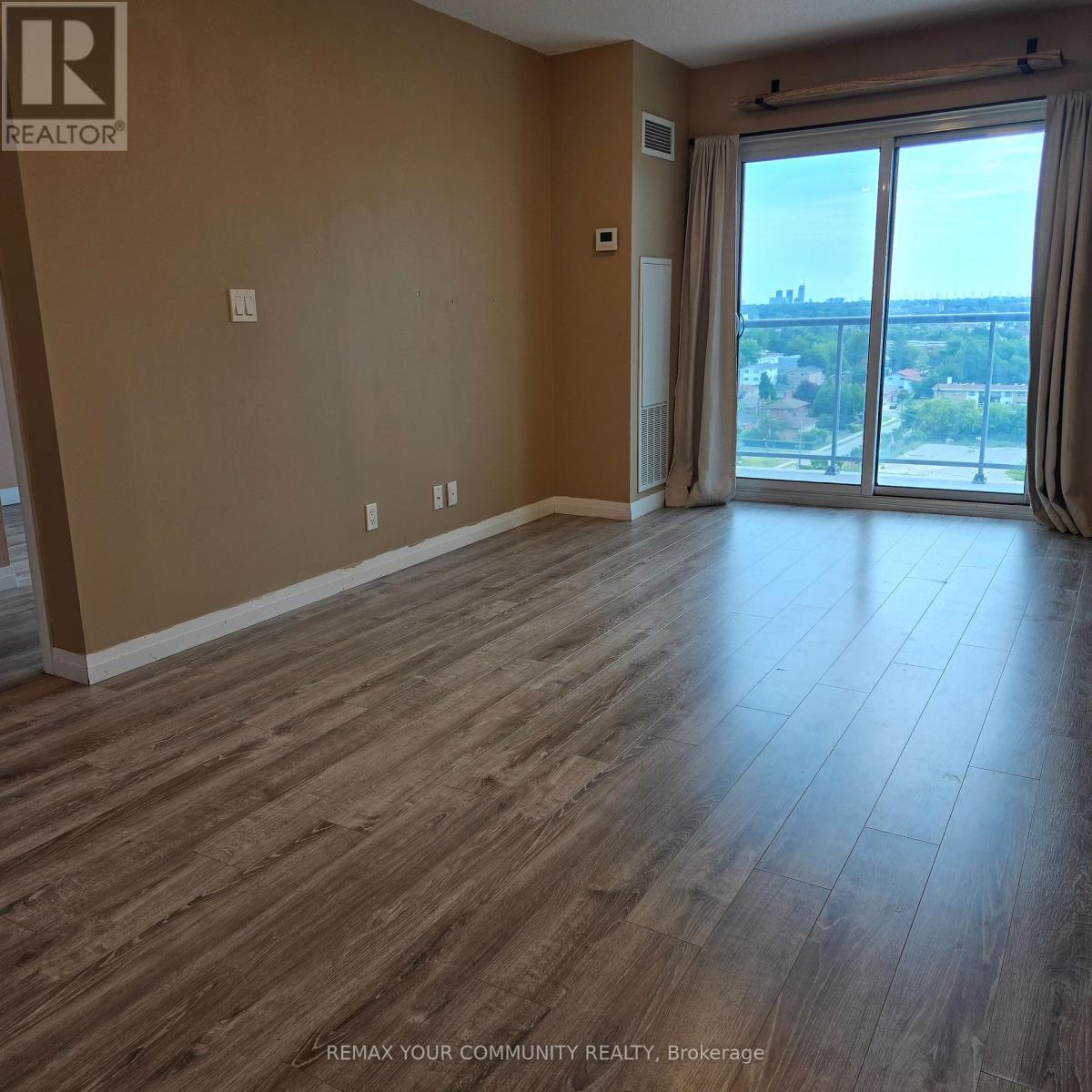 1102 - 2150 Lawrence Avenue E, Toronto, Ontario  M1R 3A7 - Photo 2 - E13524536