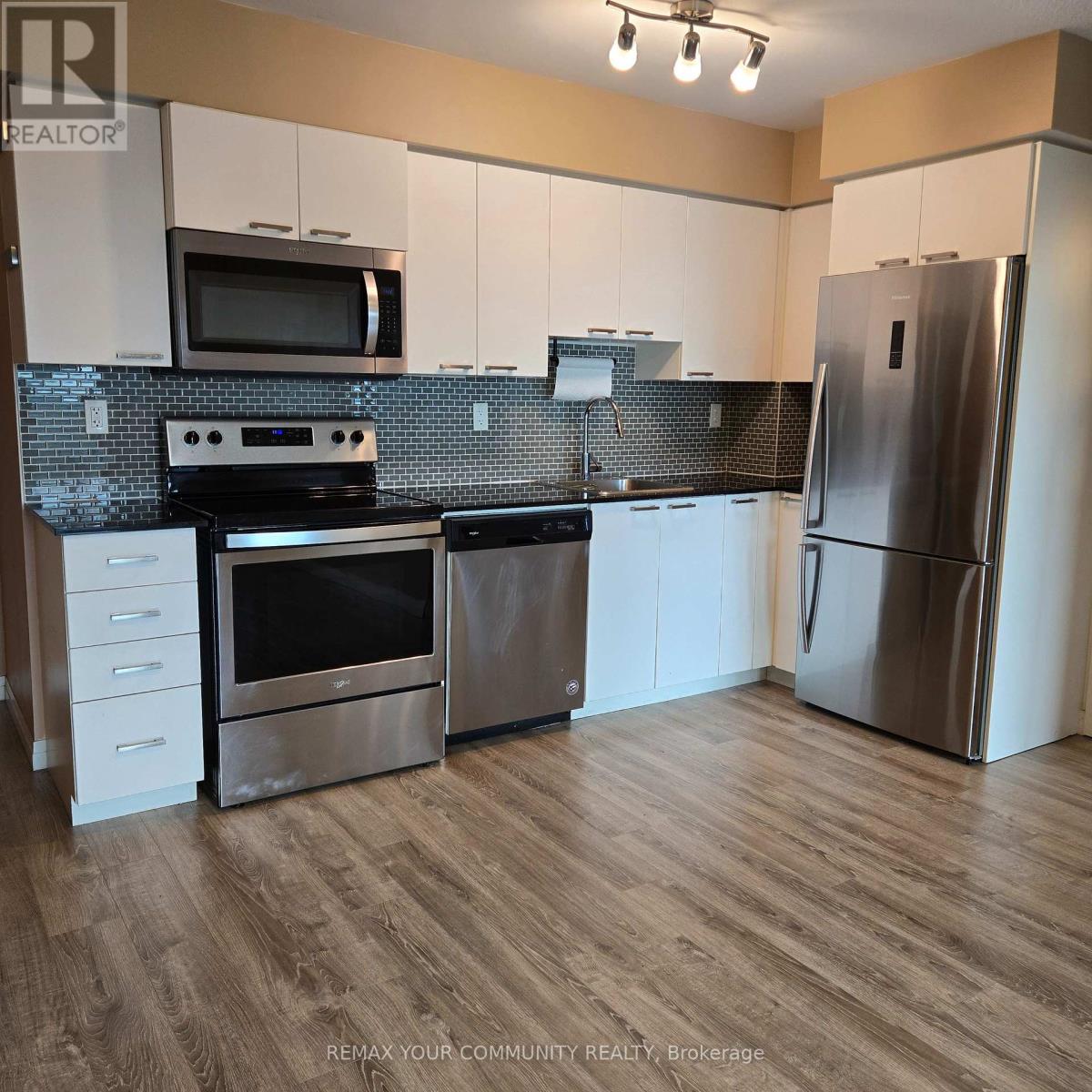 1102 - 2150 Lawrence Avenue E, Toronto, Ontario  M1R 3A7 - Photo 4 - E13524536