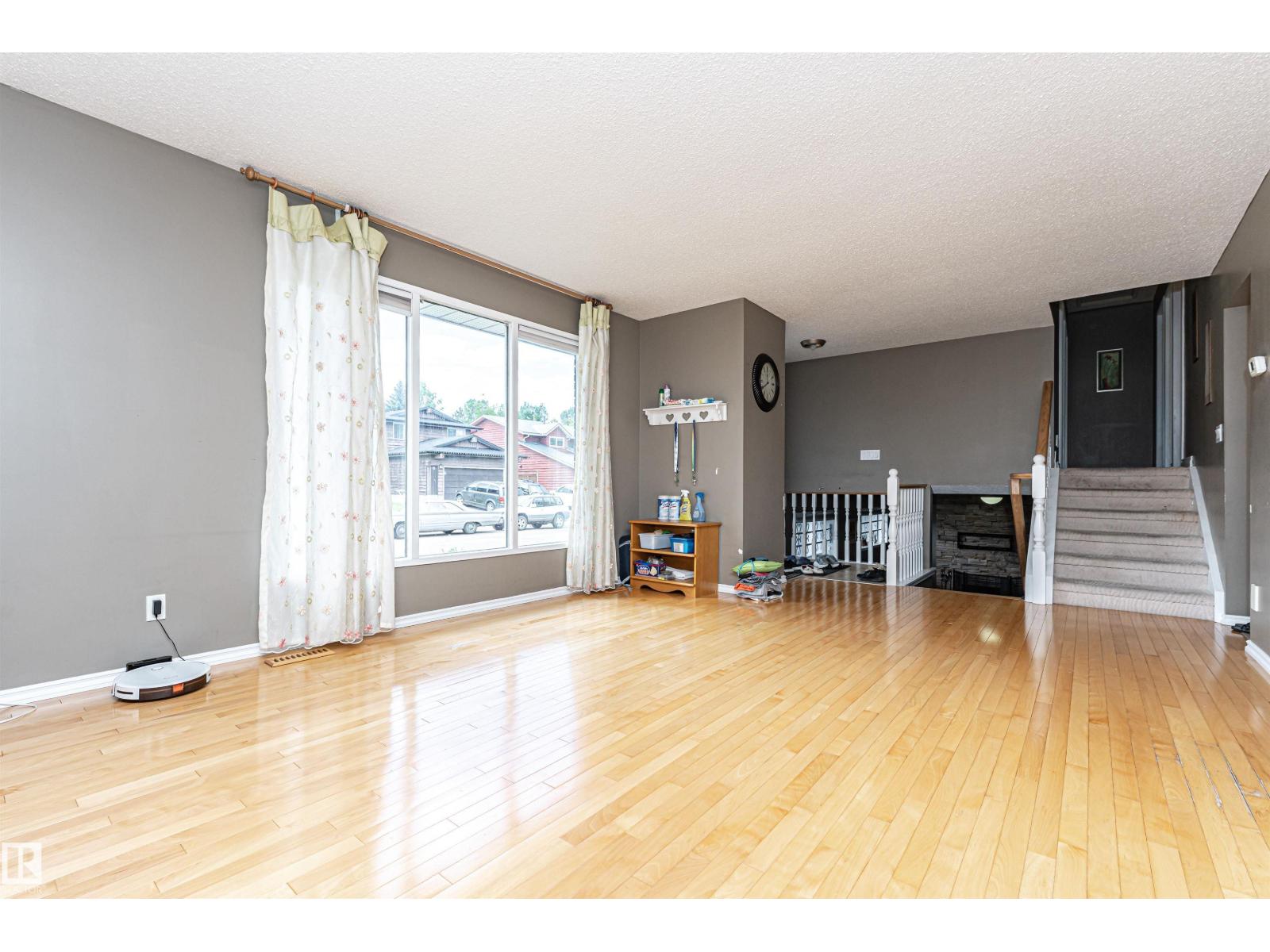 11512 24 Av NW, Edmonton, Alberta  T6J 3R7 - Photo 7 - E4497224