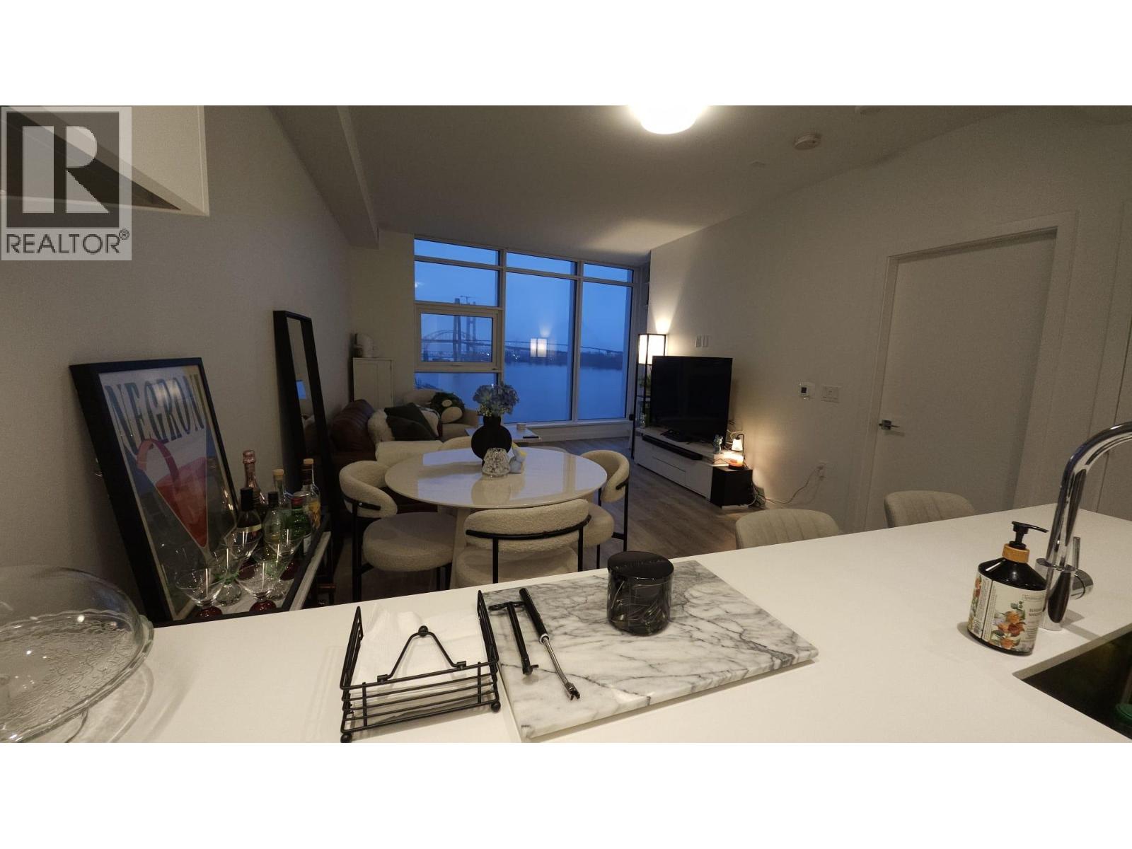 802 660 Quayside Drive, New Westminster, British Columbia  V3M 0P1 - Photo 5 - R3142140